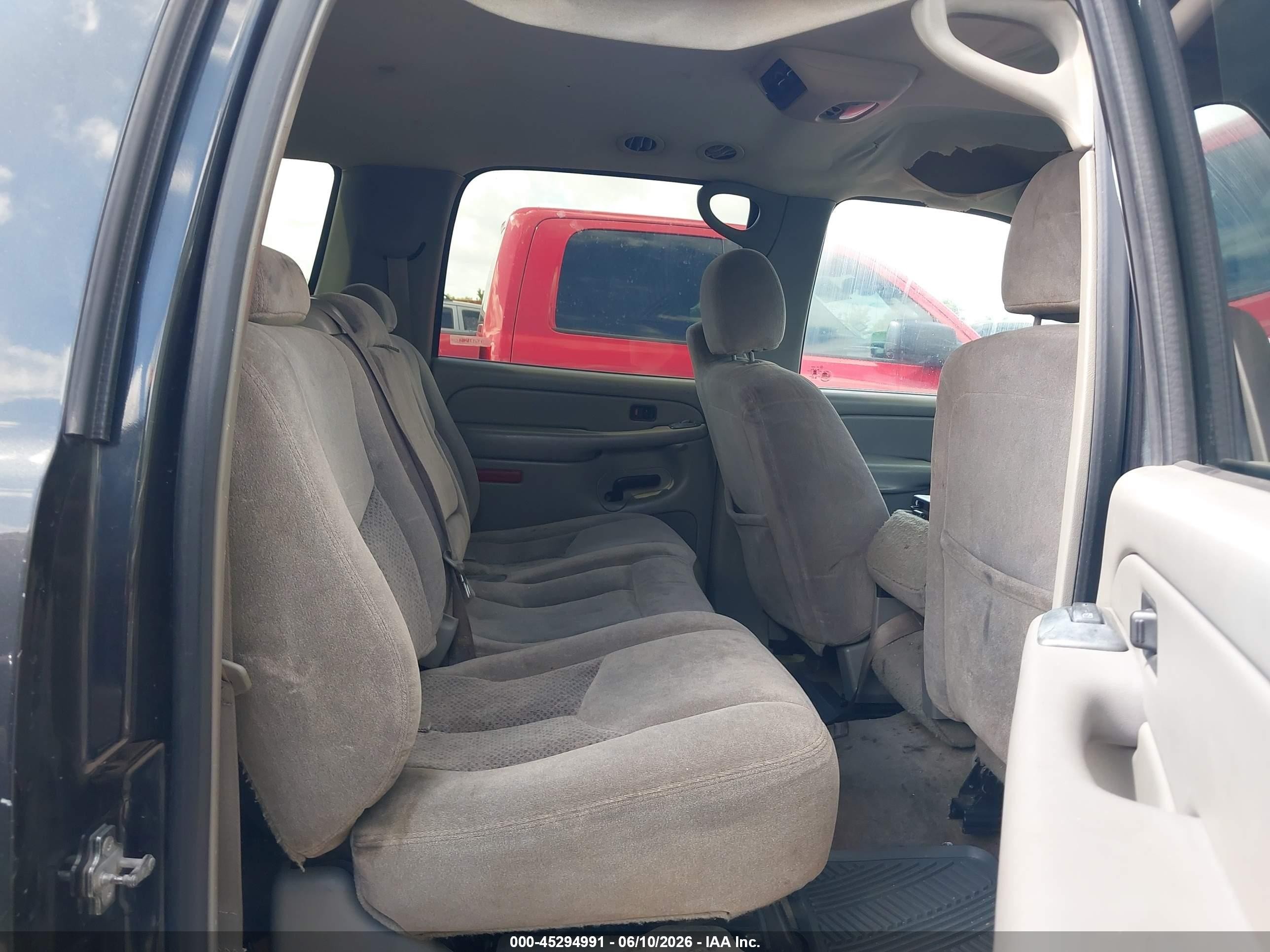 2004 Chevrolet Suburban 1500 Ls Gray vin: 3GNEC16ZX4G290099