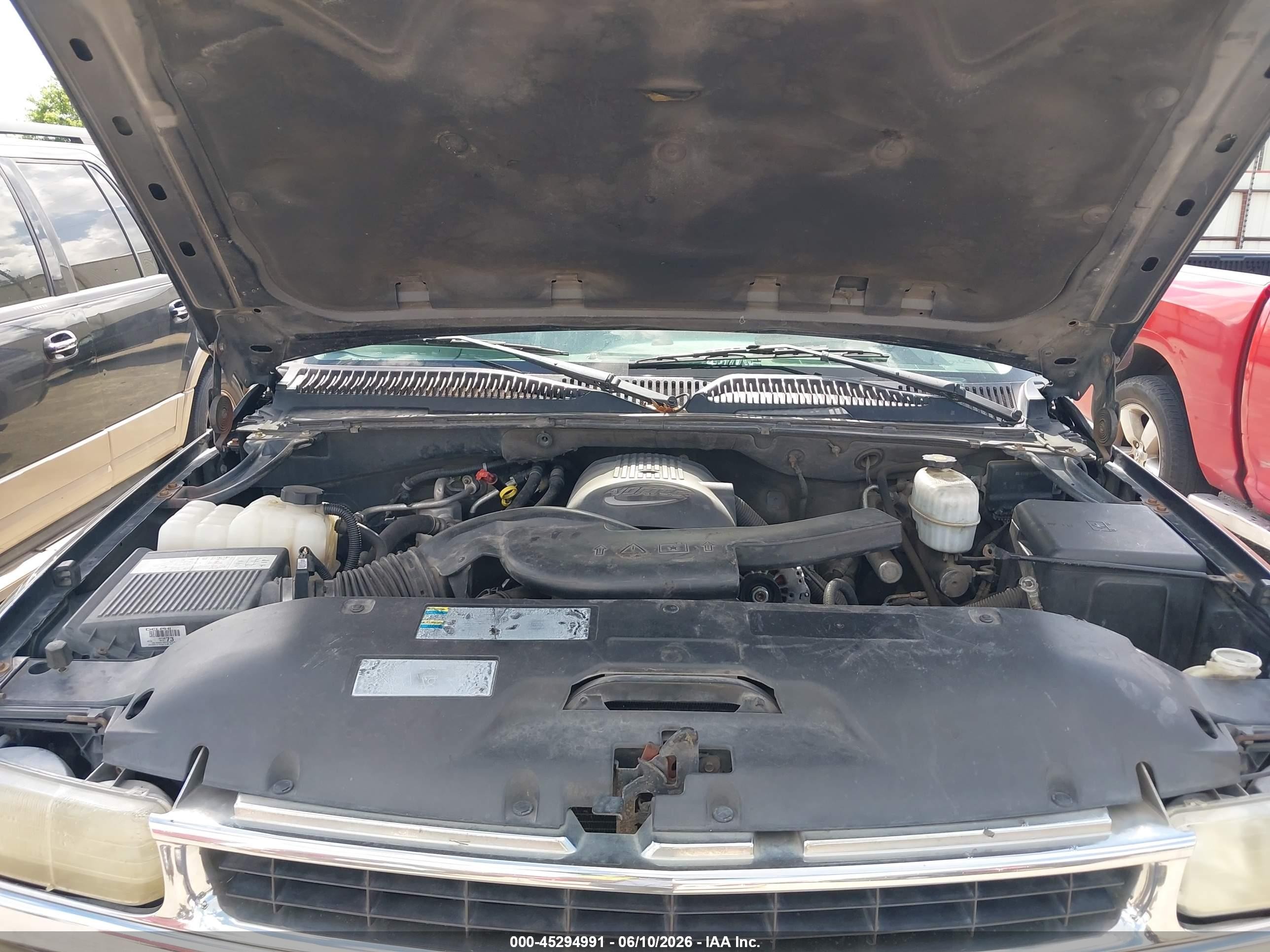 2004 Chevrolet Suburban 1500 Ls Gray vin: 3GNEC16ZX4G290099