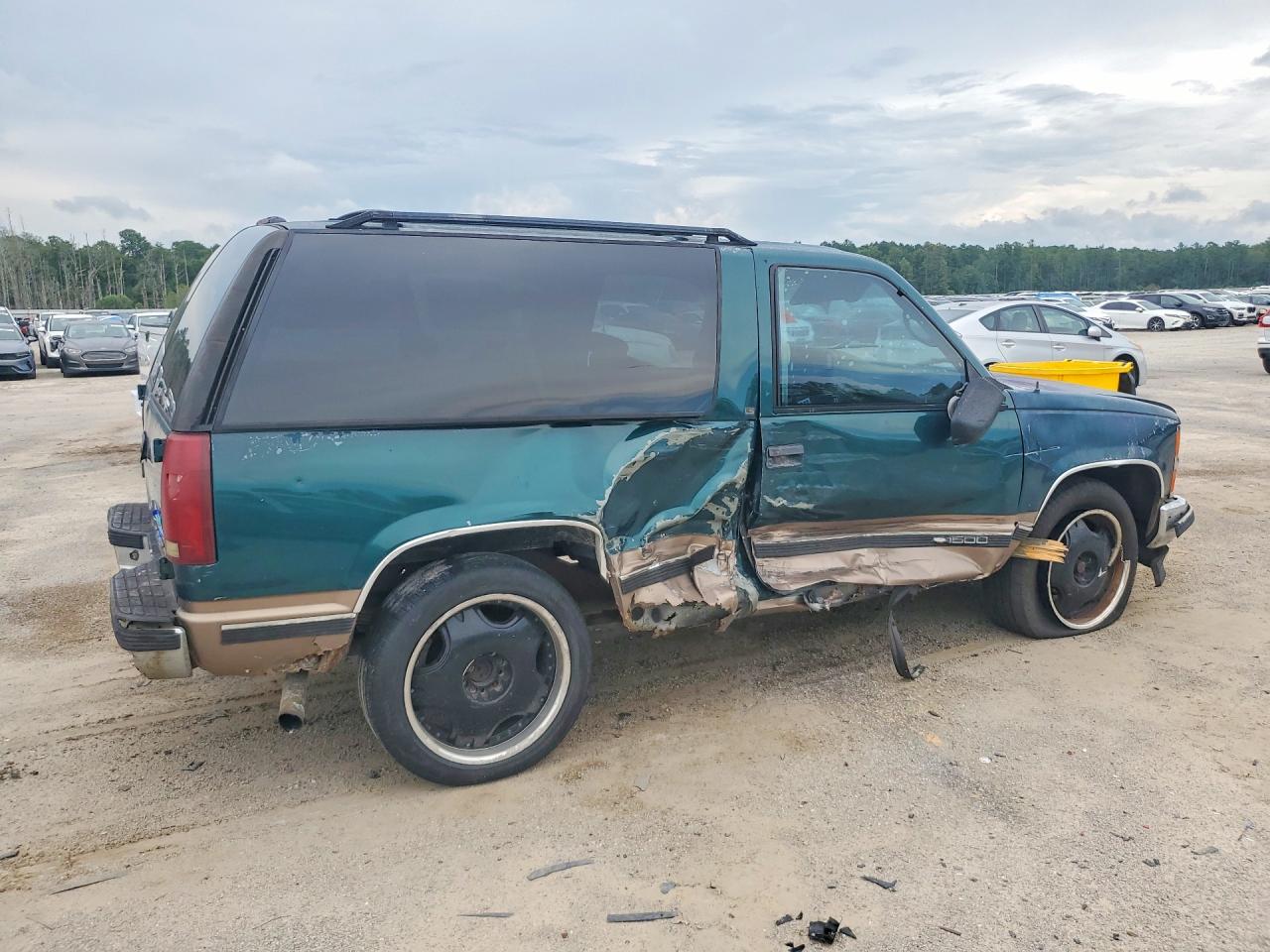 1996 Chevrolet Tahoe C1500 Green vin: 3GNEC18R9TG167048
