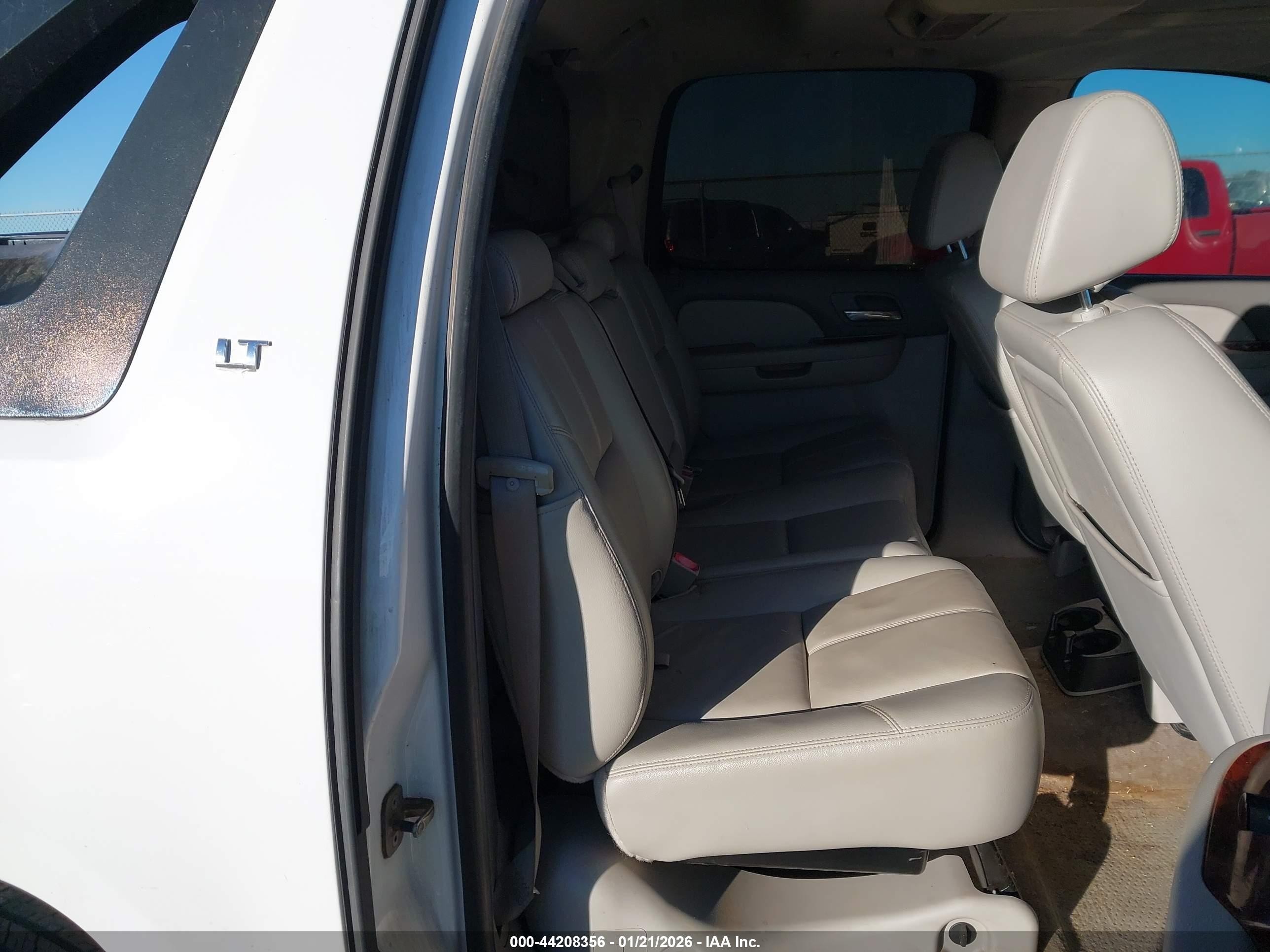 2009 Chevrolet Avalanche 1500 Lt2 White vin: 3GNEC22019G205073