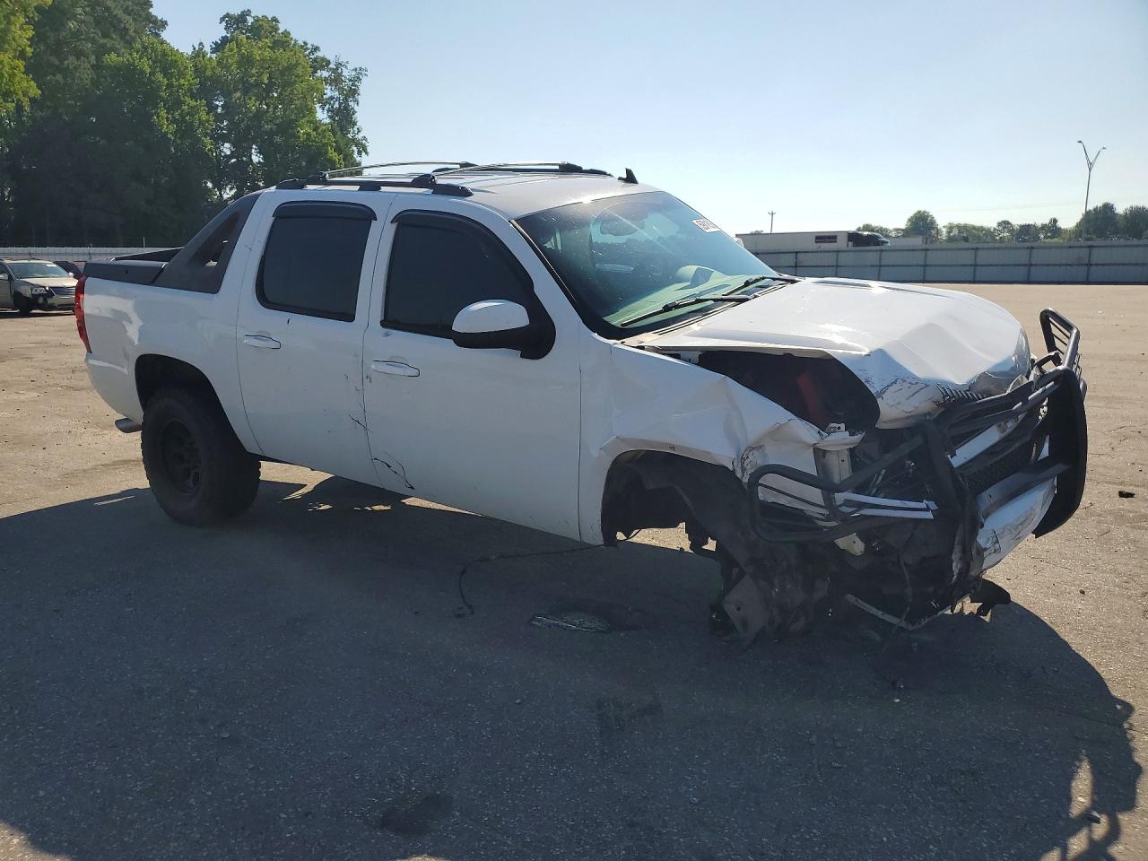 2007 Chevrolet Avalanche K1500 White vin: 3GNEK12317G100277