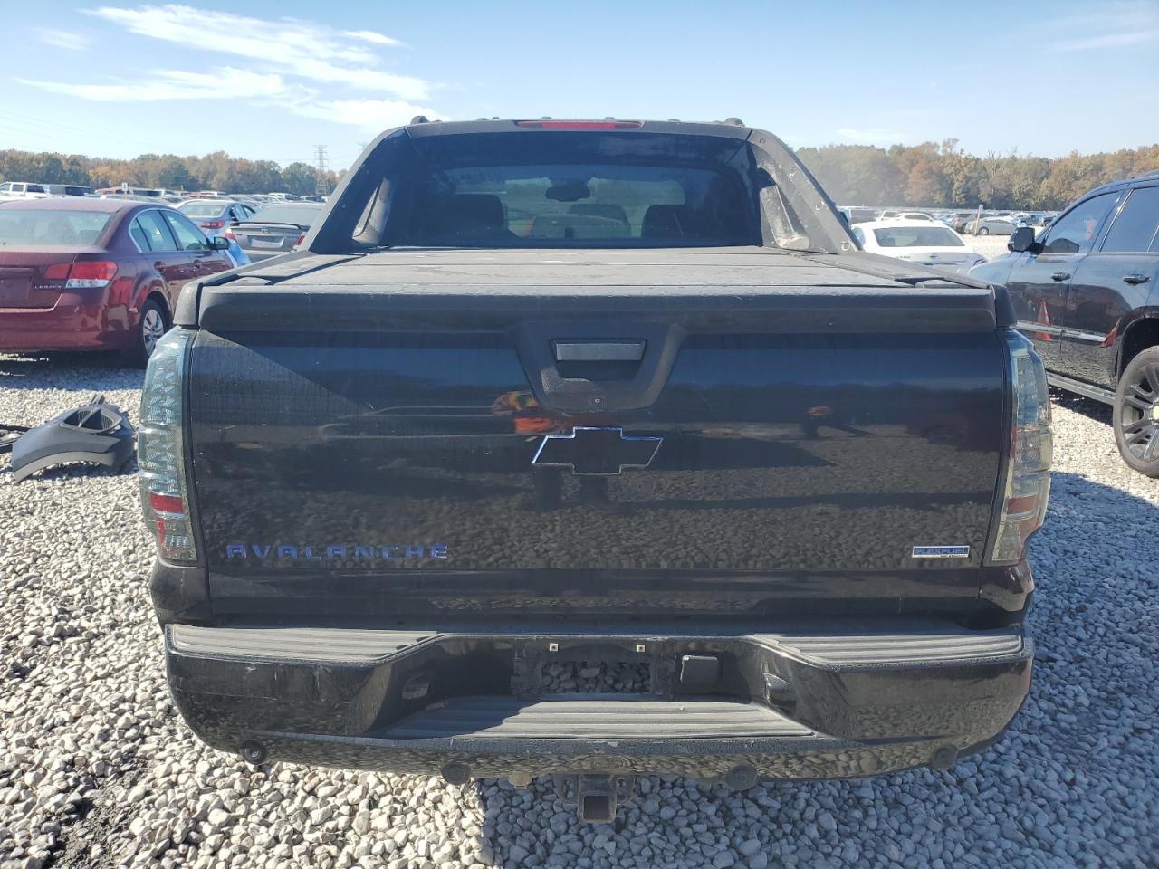 2007 Chevrolet Avalanche K1500 Black vin: 3GNEK123X7G110192