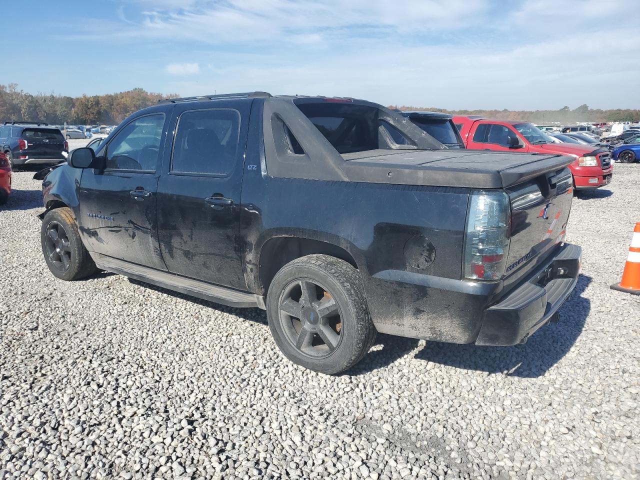 2007 Chevrolet Avalanche K1500 Black vin: 3GNEK123X7G110192