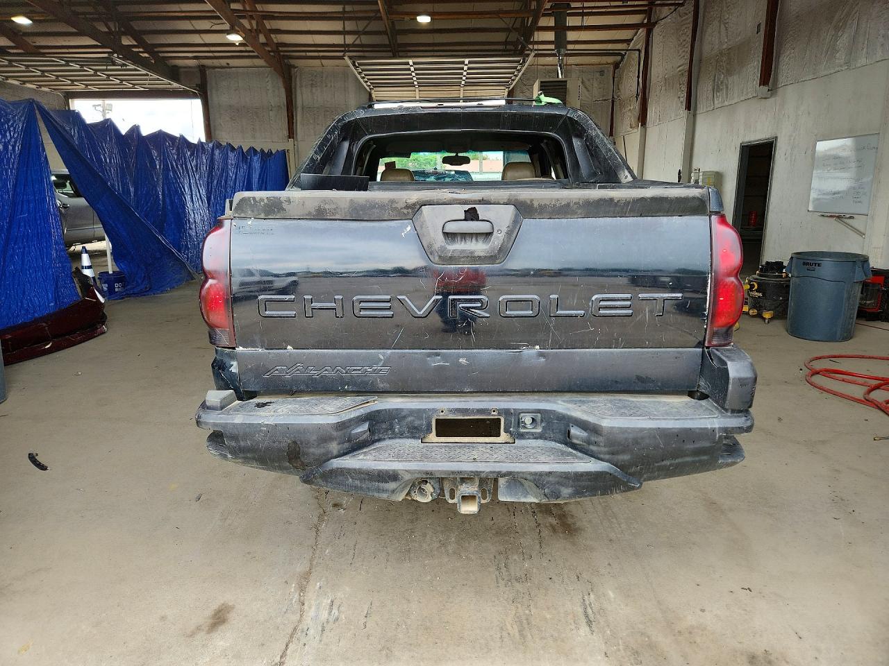 2004 Chevrolet Avalanche K1500 Black vin: 3GNEK12T04G181641