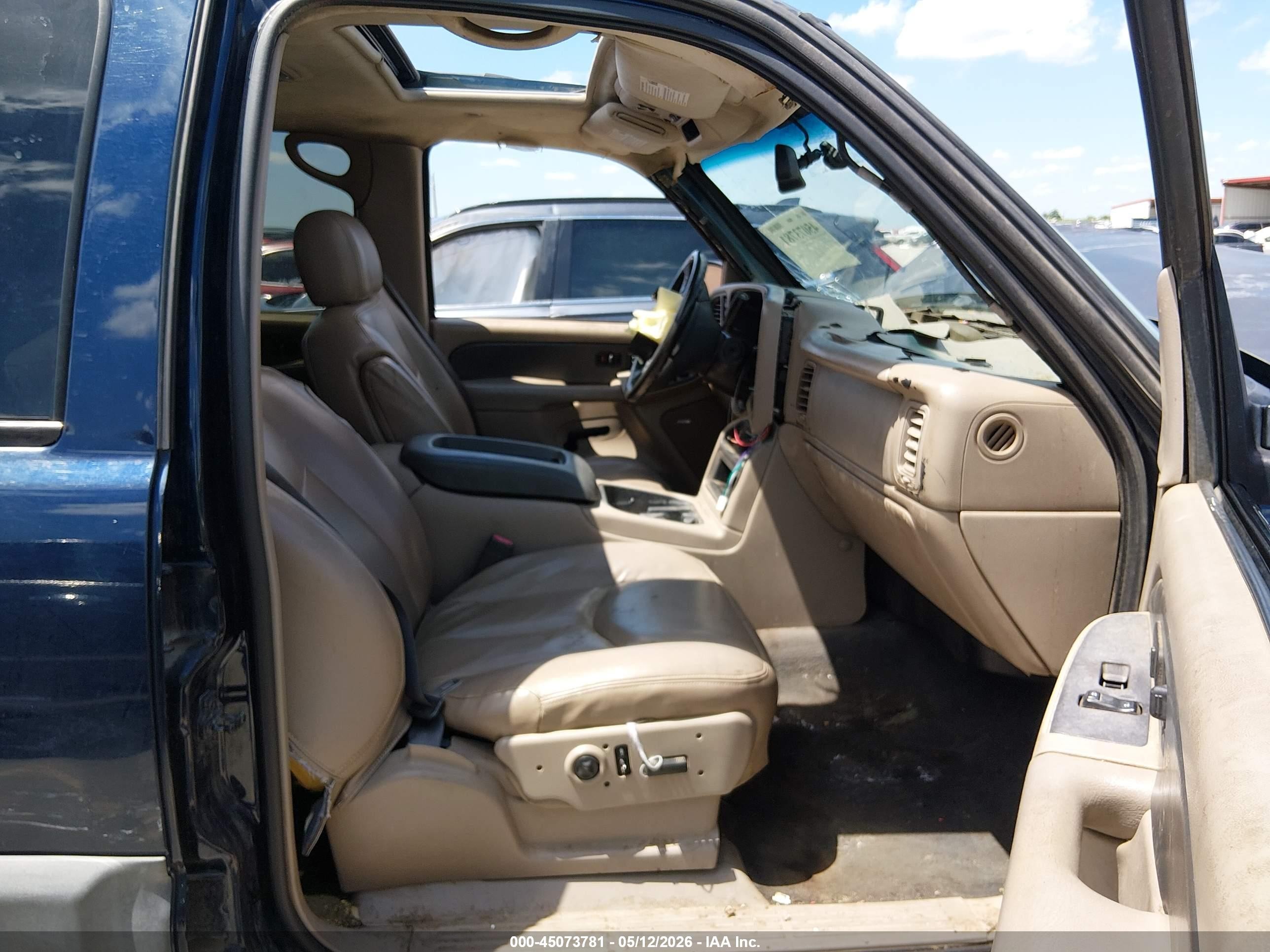 2004 Chevrolet Avalanche 1500   Blue vin: 3GNEK12T14G130679