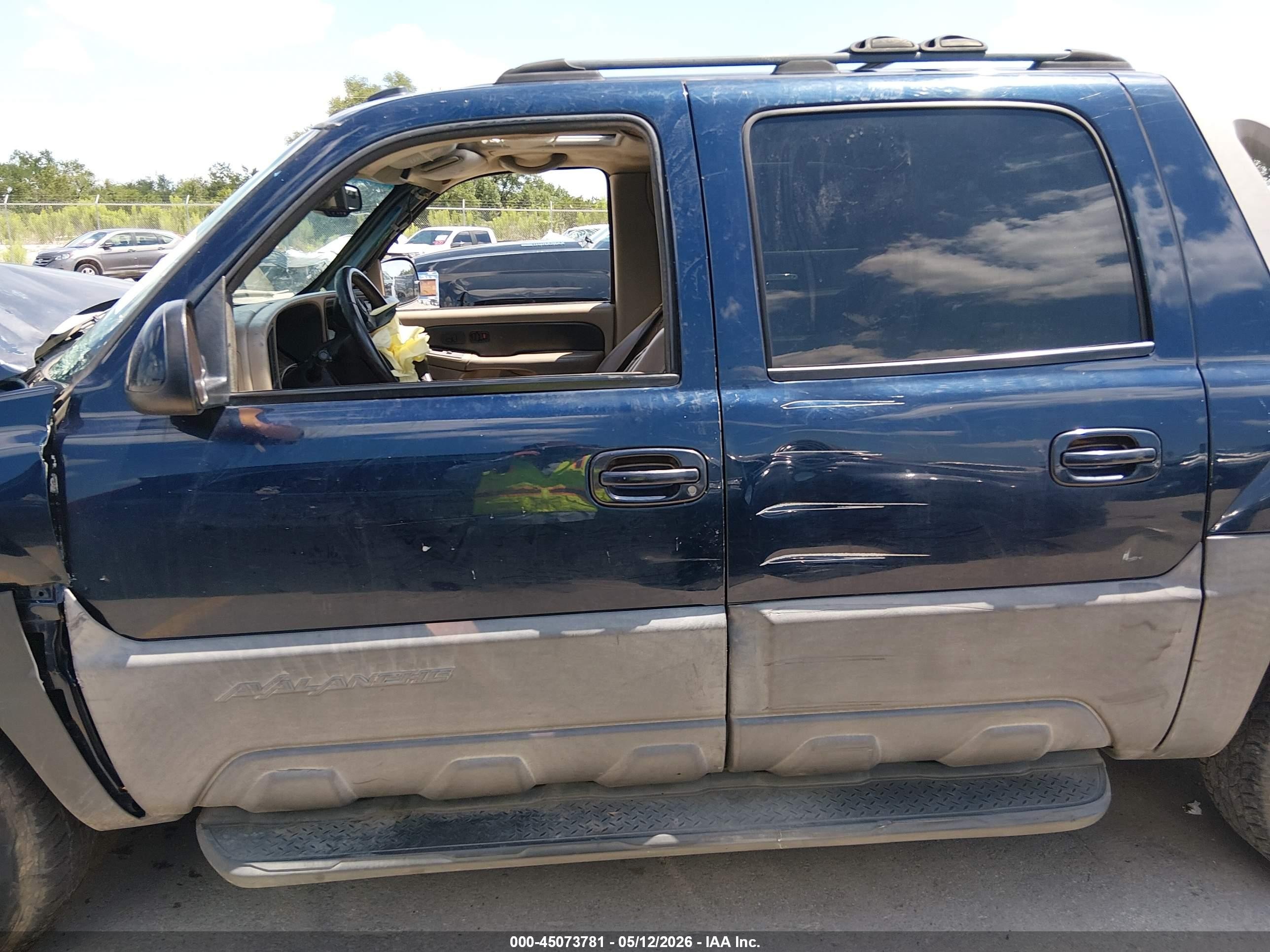 2004 Chevrolet Avalanche 1500   Blue vin: 3GNEK12T14G130679