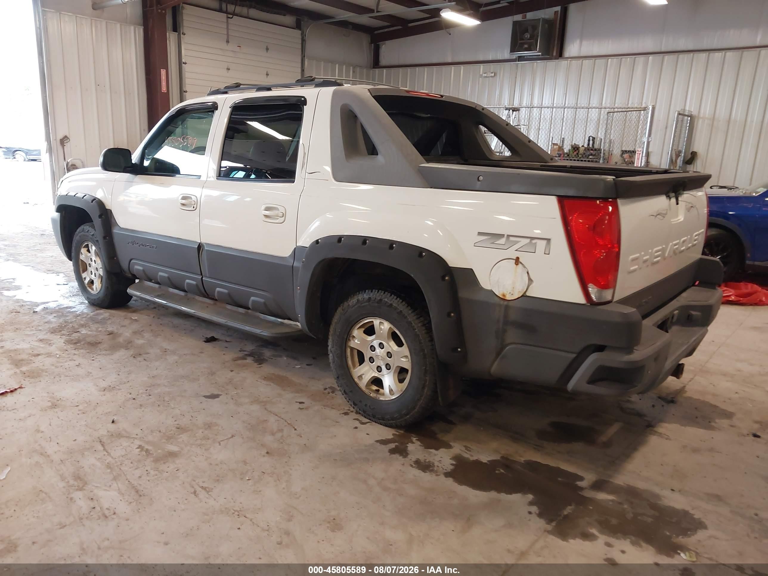 2004 Chevrolet Avalanche 1500   White vin: 3GNEK12T14G158918