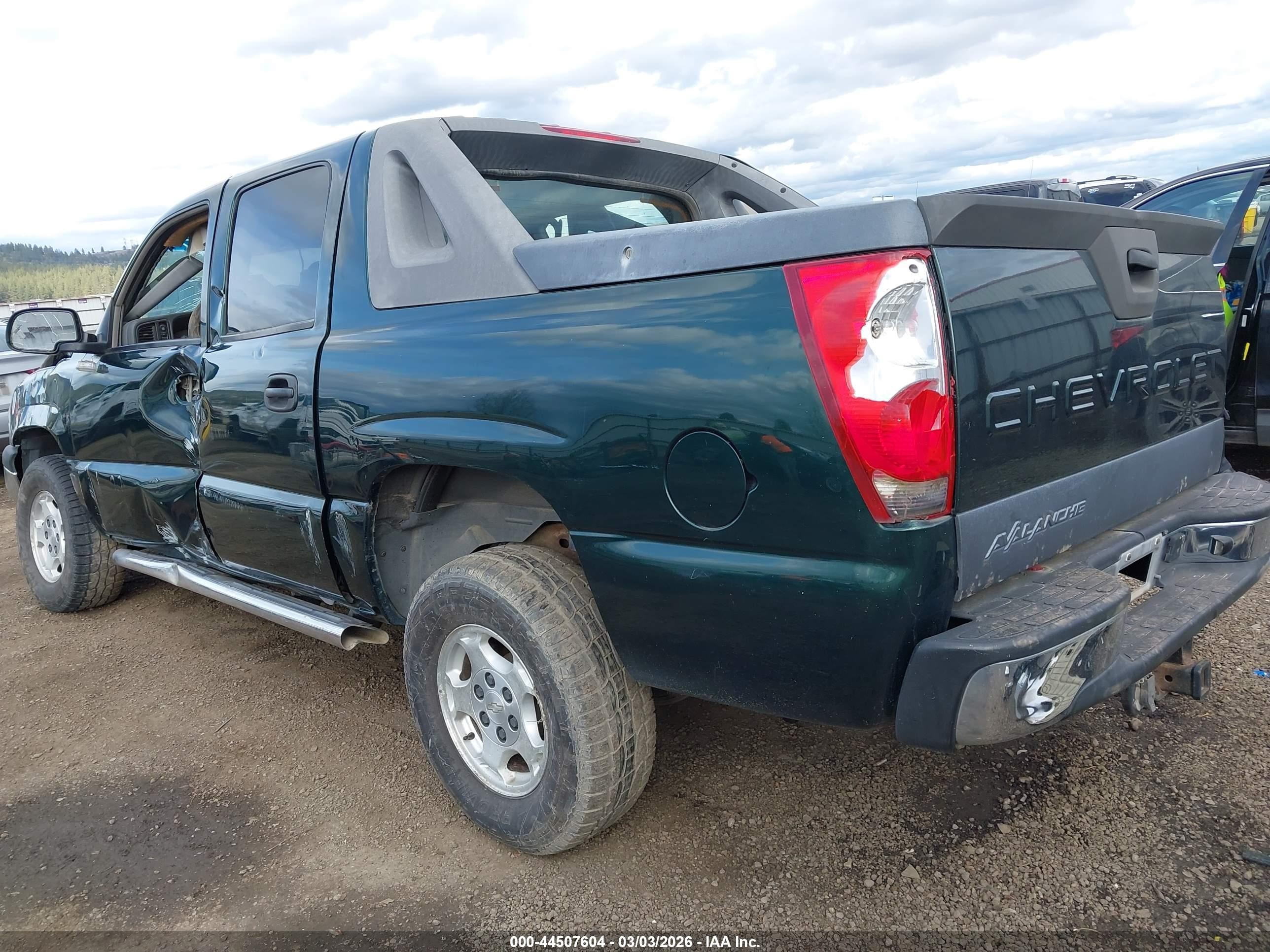 2004 Chevrolet Avalanche 1500   Зеленый vin: 3GNEK12T14G232595