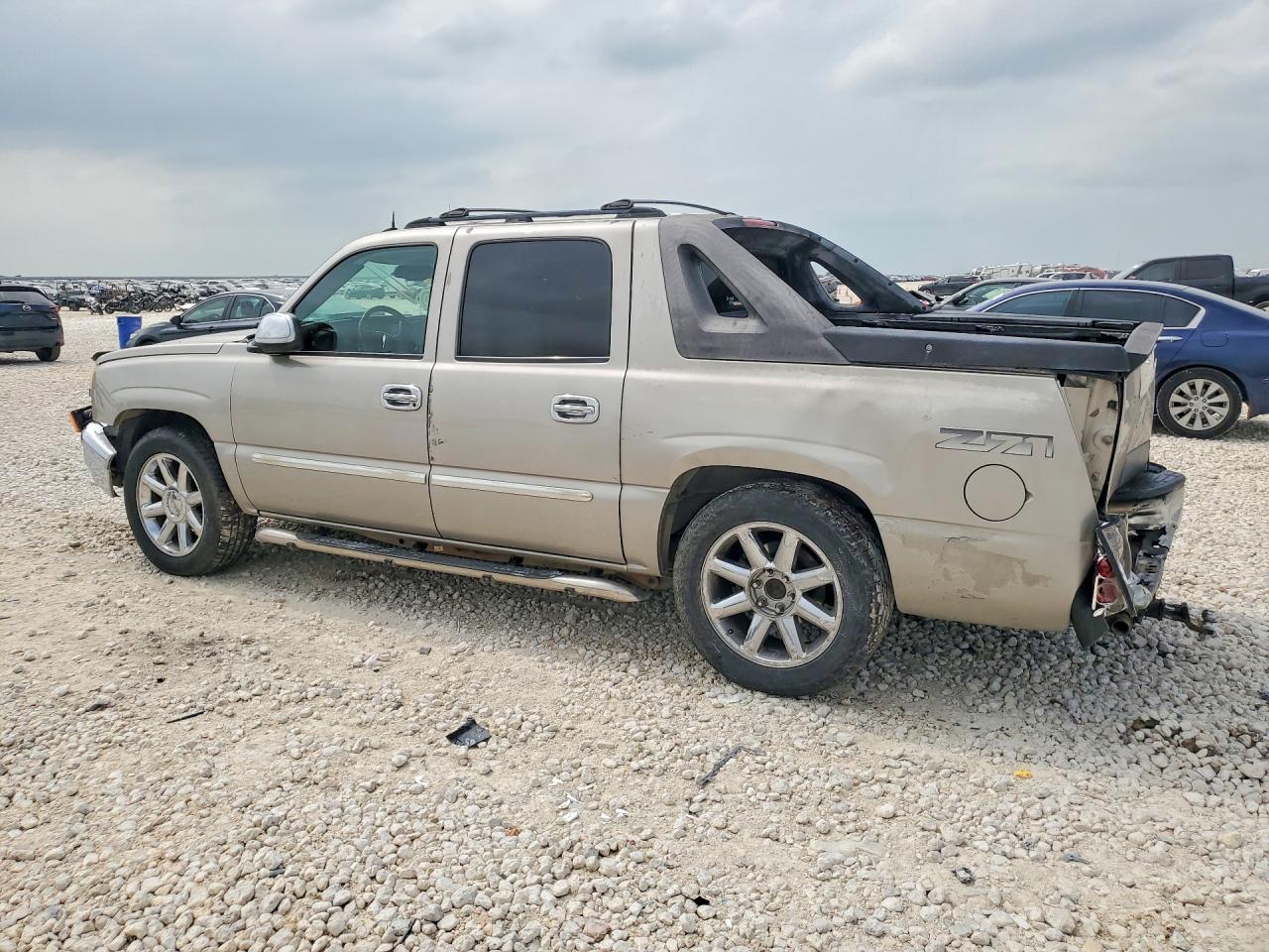 2004 Chevrolet Avalanche K1500 Серебряный vin: 3GNEK12T24G140198