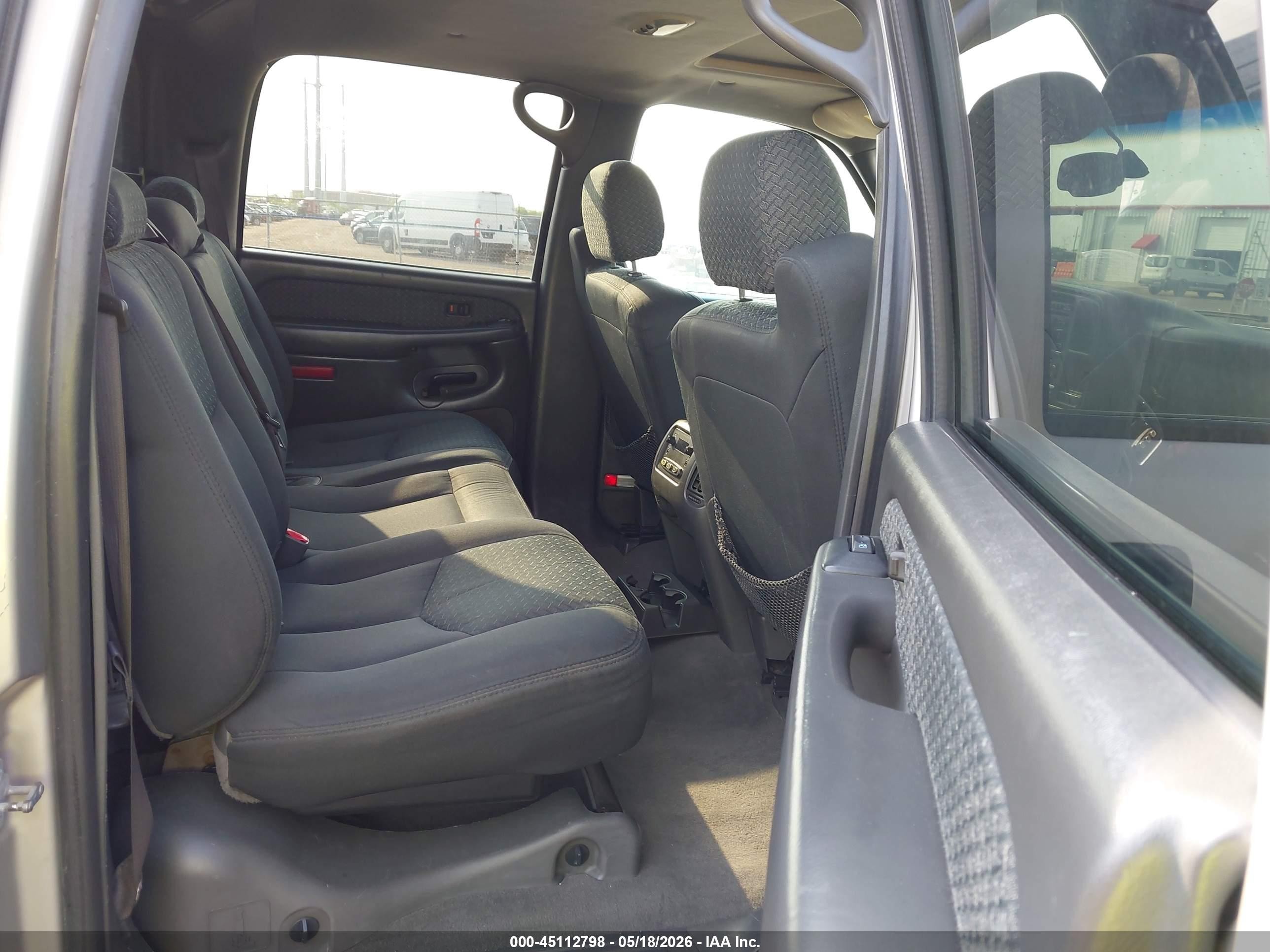 2004 Chevrolet Avalanche 1500   Gray vin: 3GNEK12T24G271776