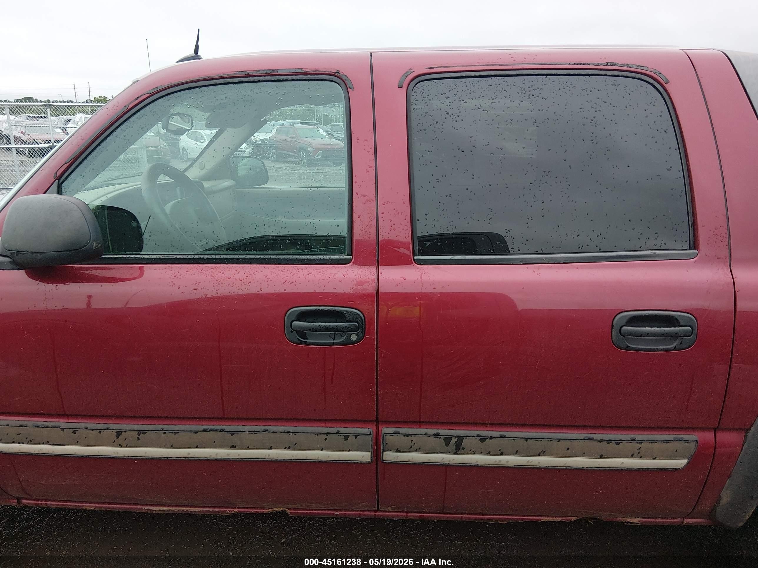2004 Chevrolet Avalanche 1500   Red vin: 3GNEK12T44G219453