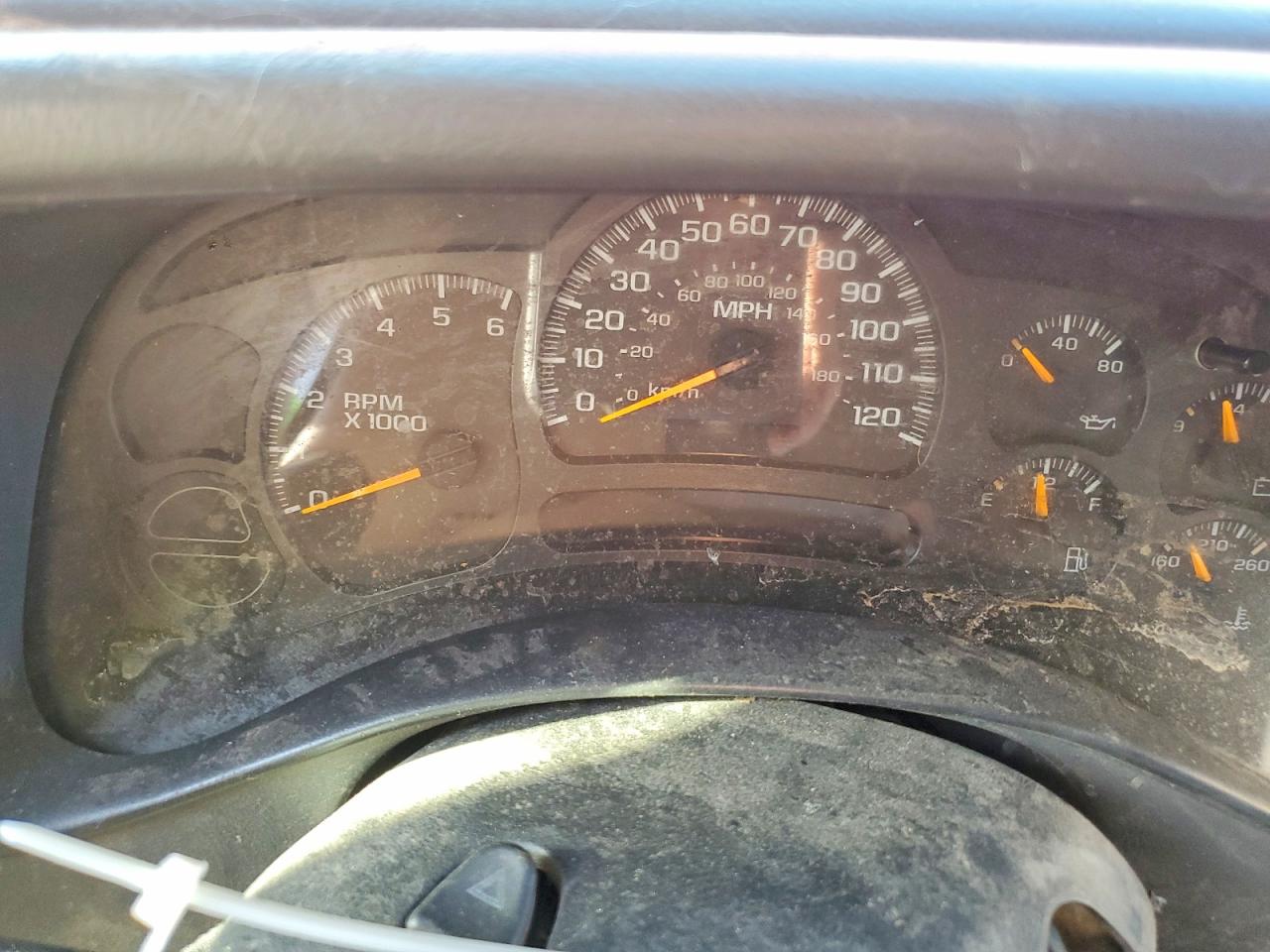 2004 Chevrolet Avalanche K1500 Red vin: 3GNEK12T44G331055