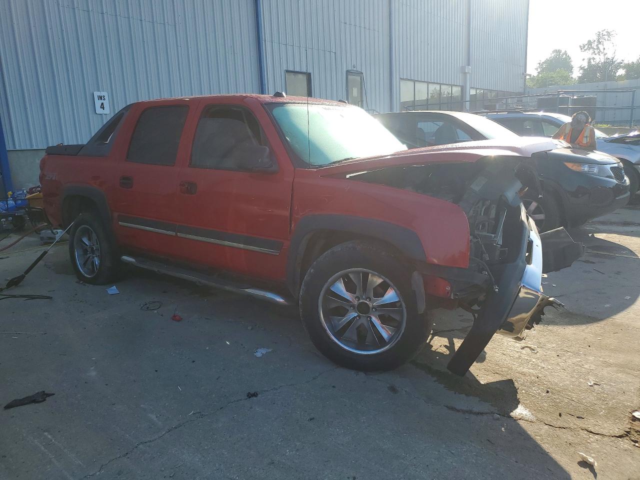 2004 Chevrolet Avalanche K1500 Red vin: 3GNEK12T44G331055
