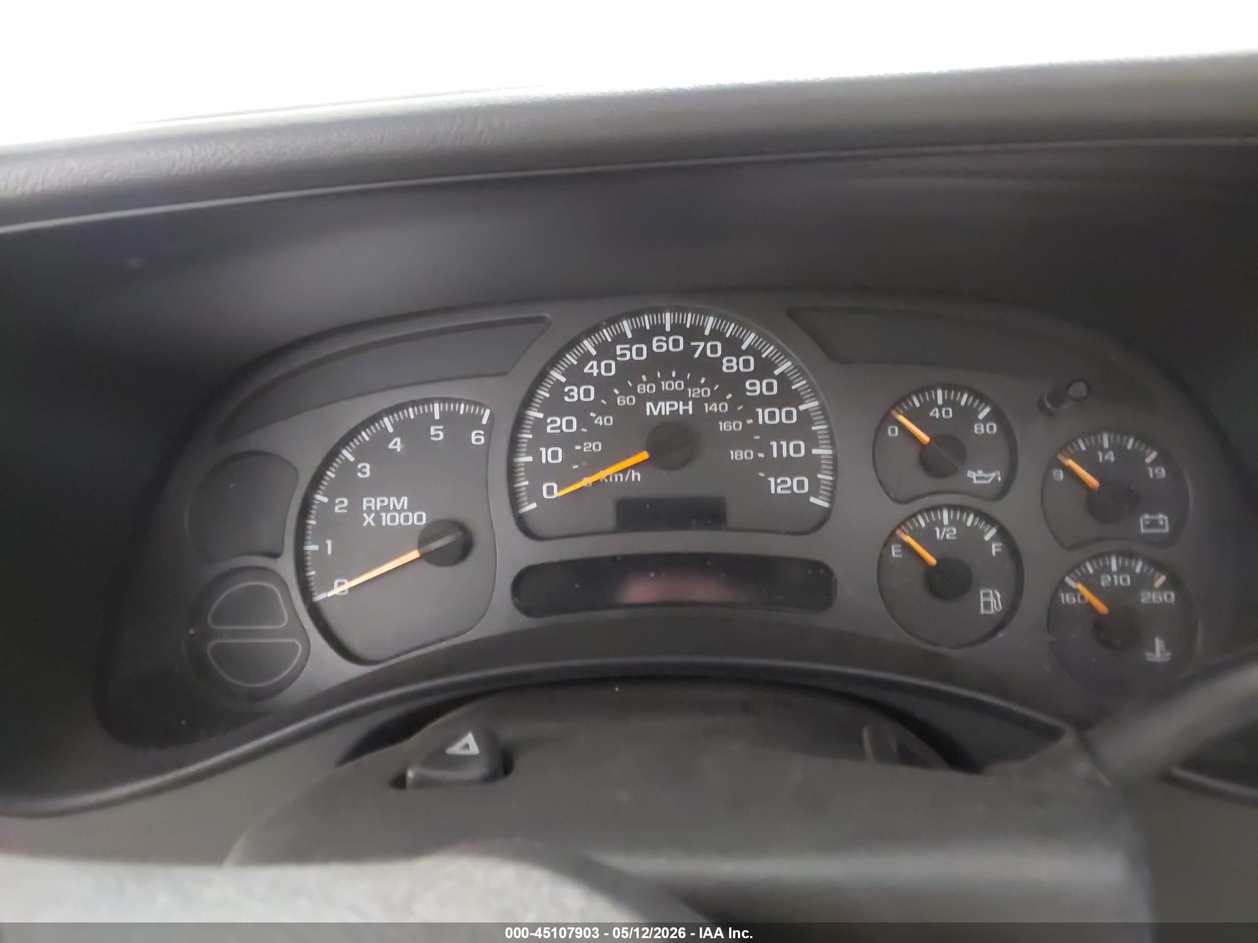 2004 Chevrolet Avalanche 1500   Red vin: 3GNEK12T64G249652