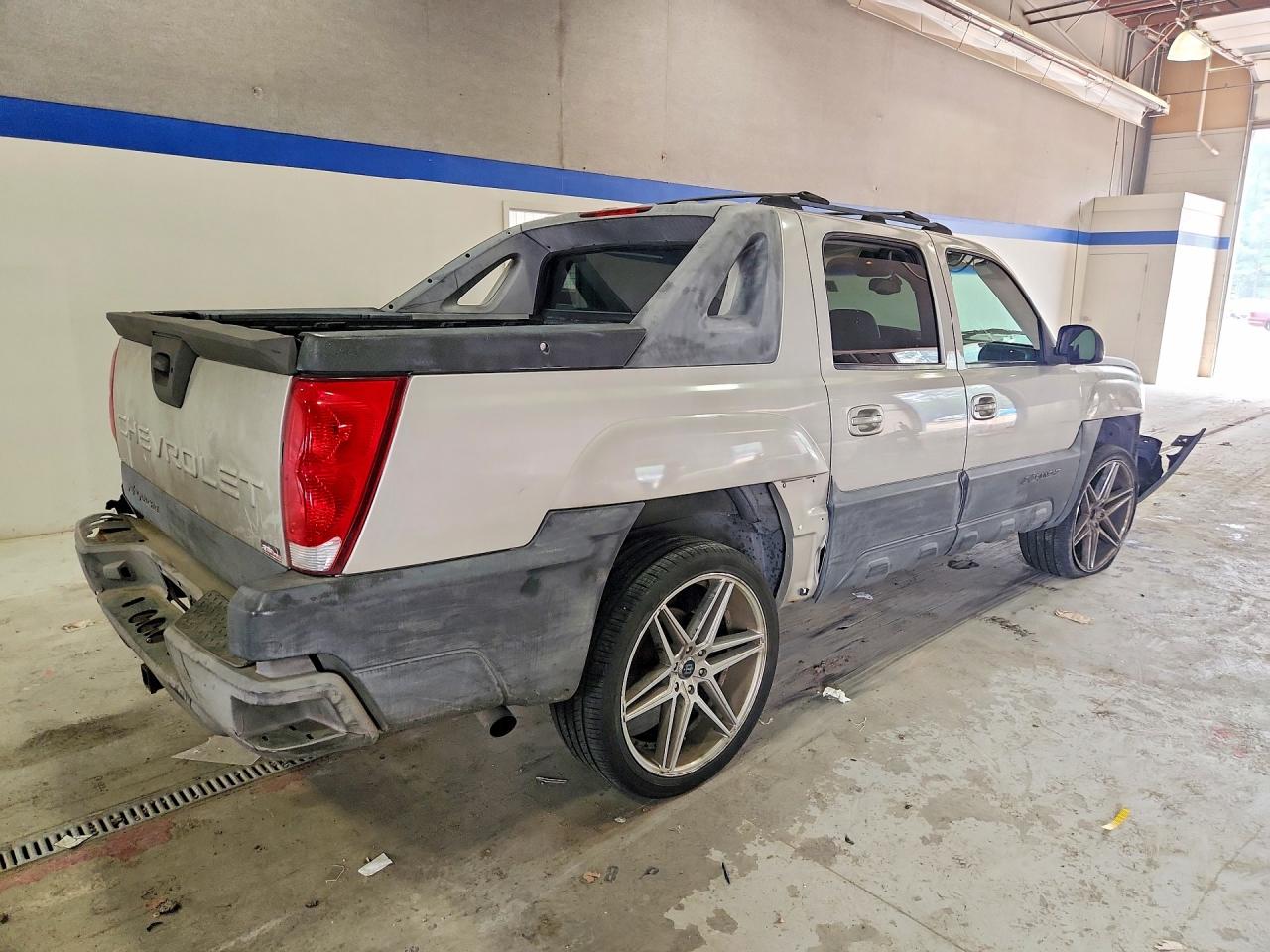 2004 Chevrolet Avalanche K1500 Gray vin: 3GNEK12T74G169258