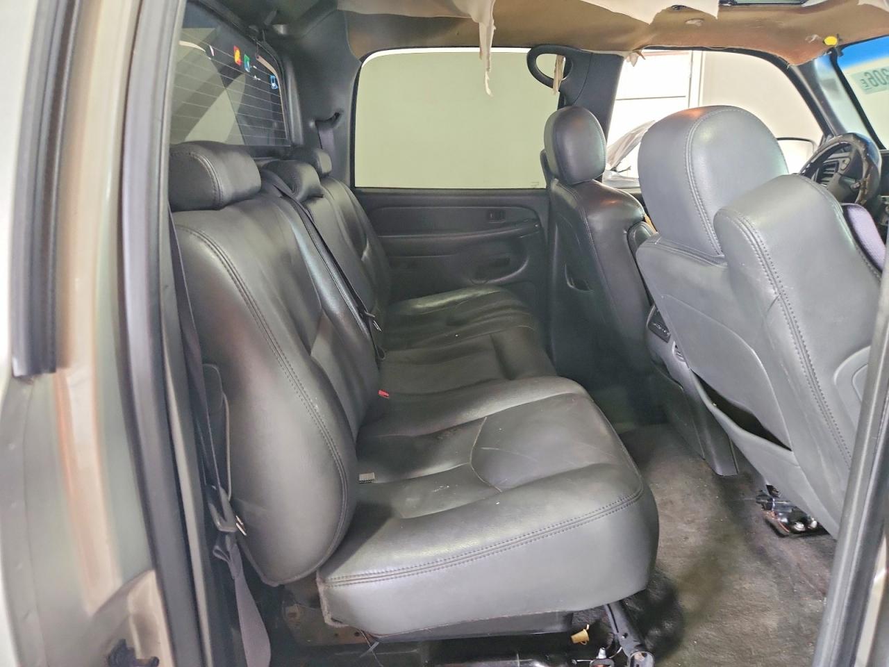 2004 Chevrolet Avalanche K1500 Gray vin: 3GNEK12T74G169258
