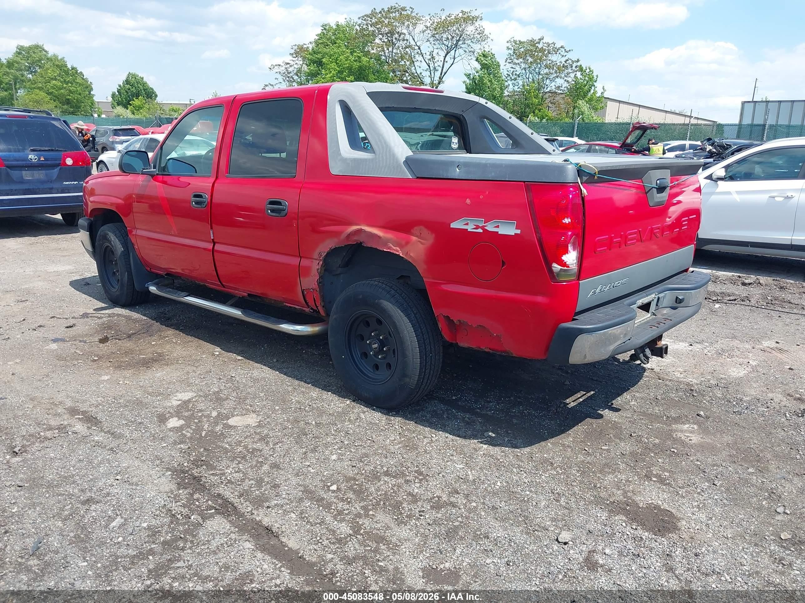 2004 Chevrolet Avalanche 1500   Red vin: 3GNEK12T74G272745