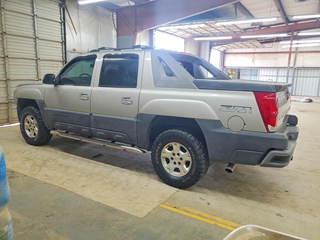 2004 Chevrolet Avalanche K1500 Silver vin: 3GNEK12T84G114477