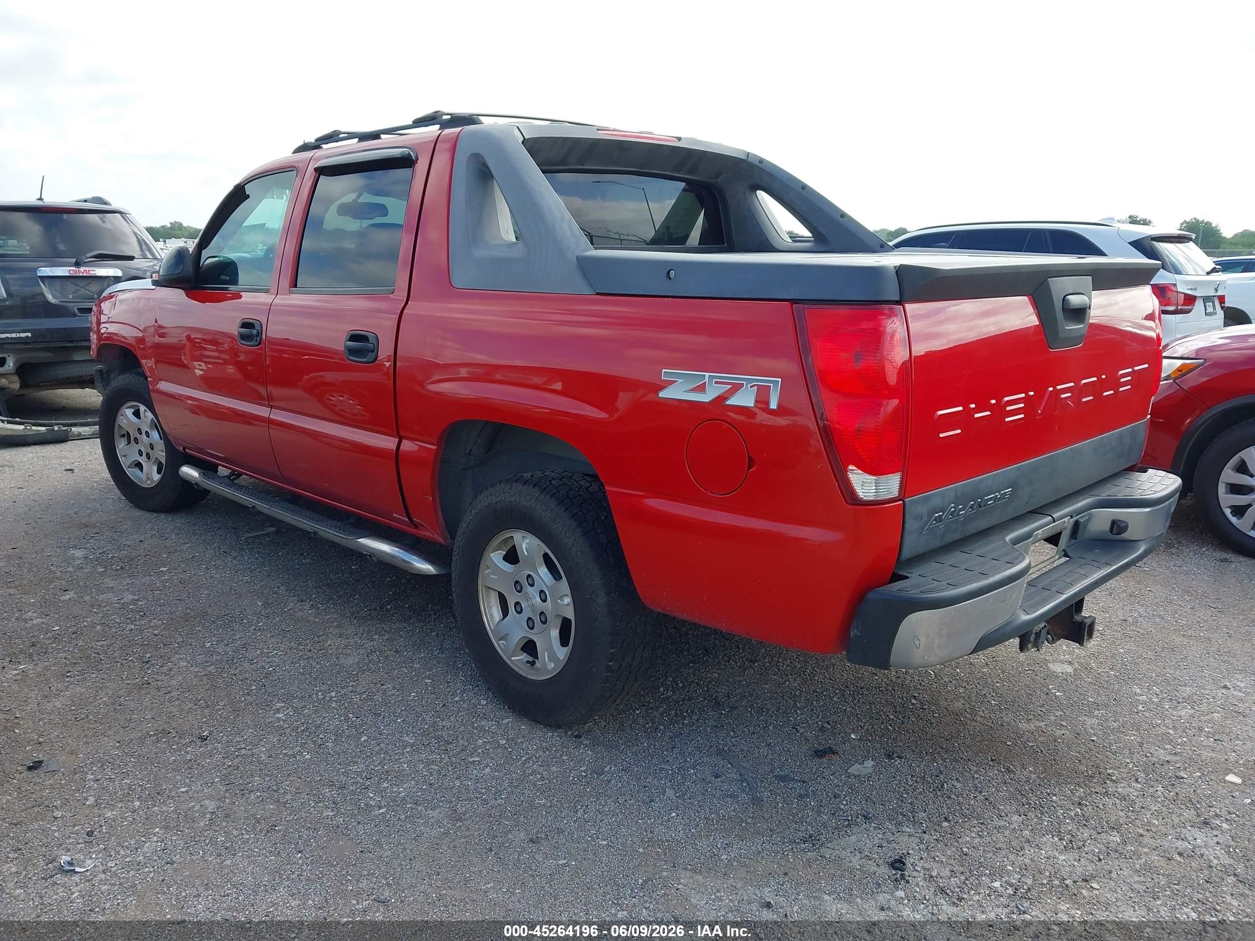 2004 Chevrolet Avalanche 1500   Red vin: 3GNEK12T84G171696