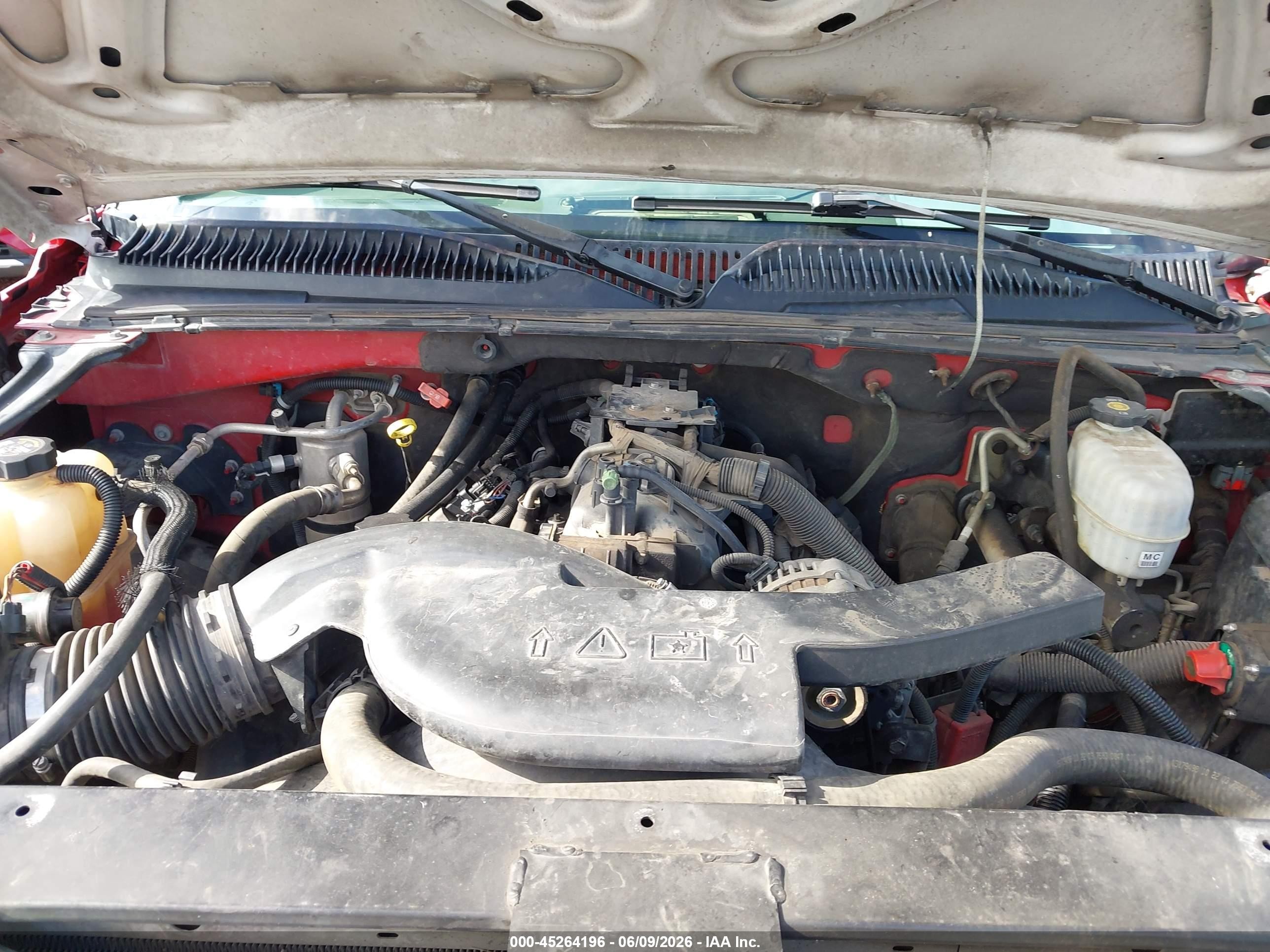 2004 Chevrolet Avalanche 1500   Red vin: 3GNEK12T84G171696
