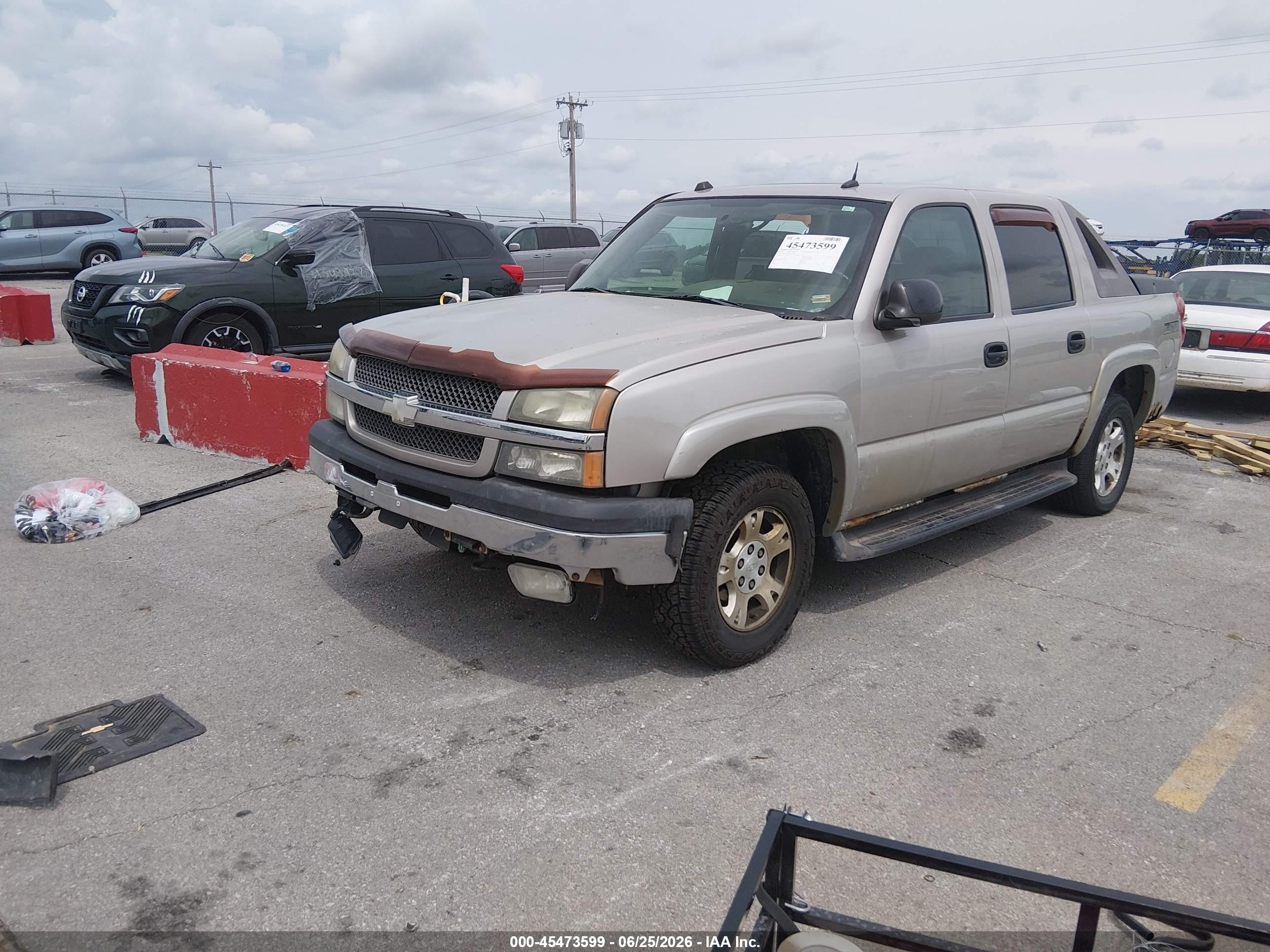 2004 Chevrolet Avalanche 1500   Бежевый vin: 3GNEK12T84G214997