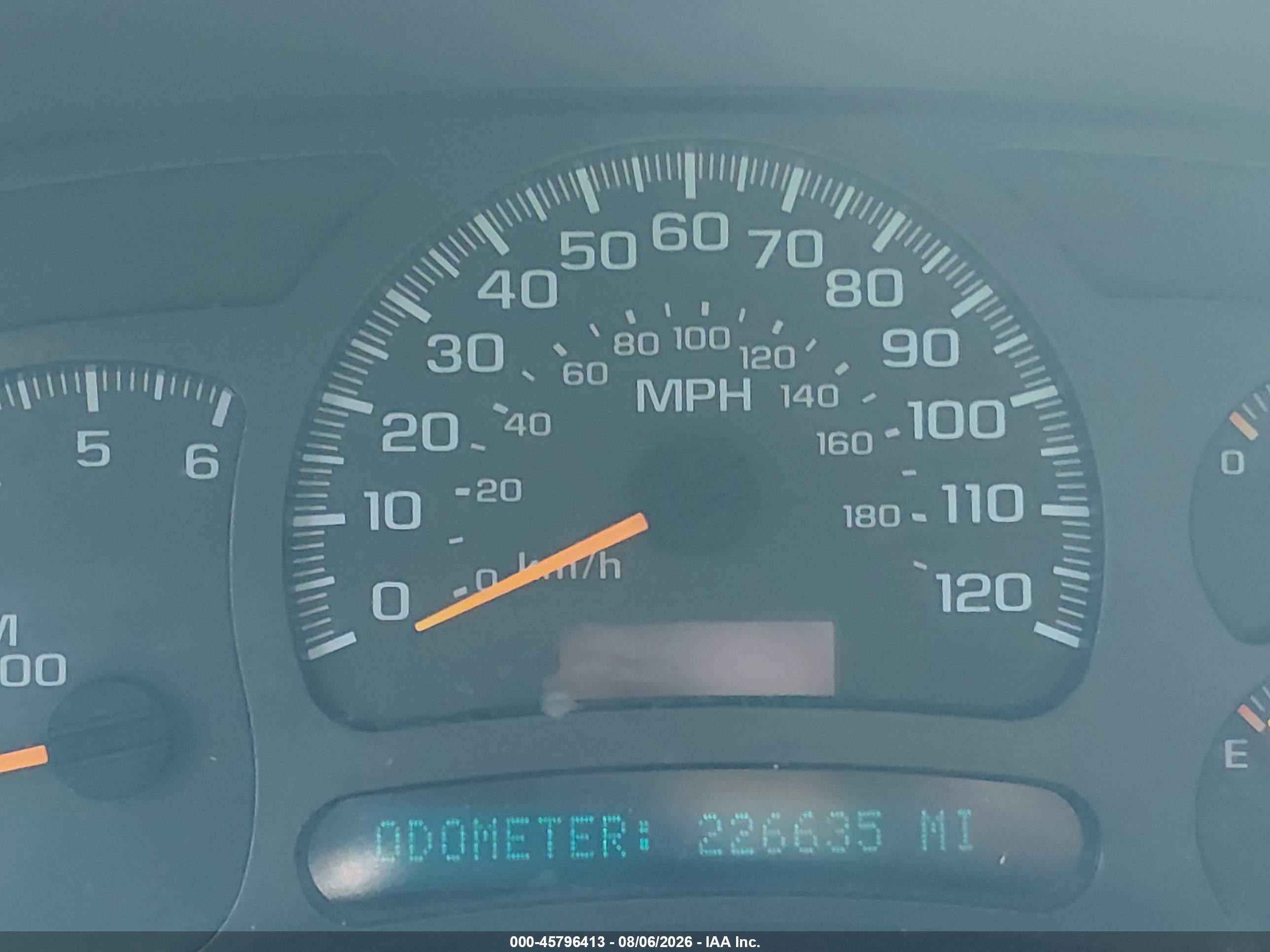 2004 Chevrolet Avalanche 1500   Black vin: 3GNEK12T84G294687