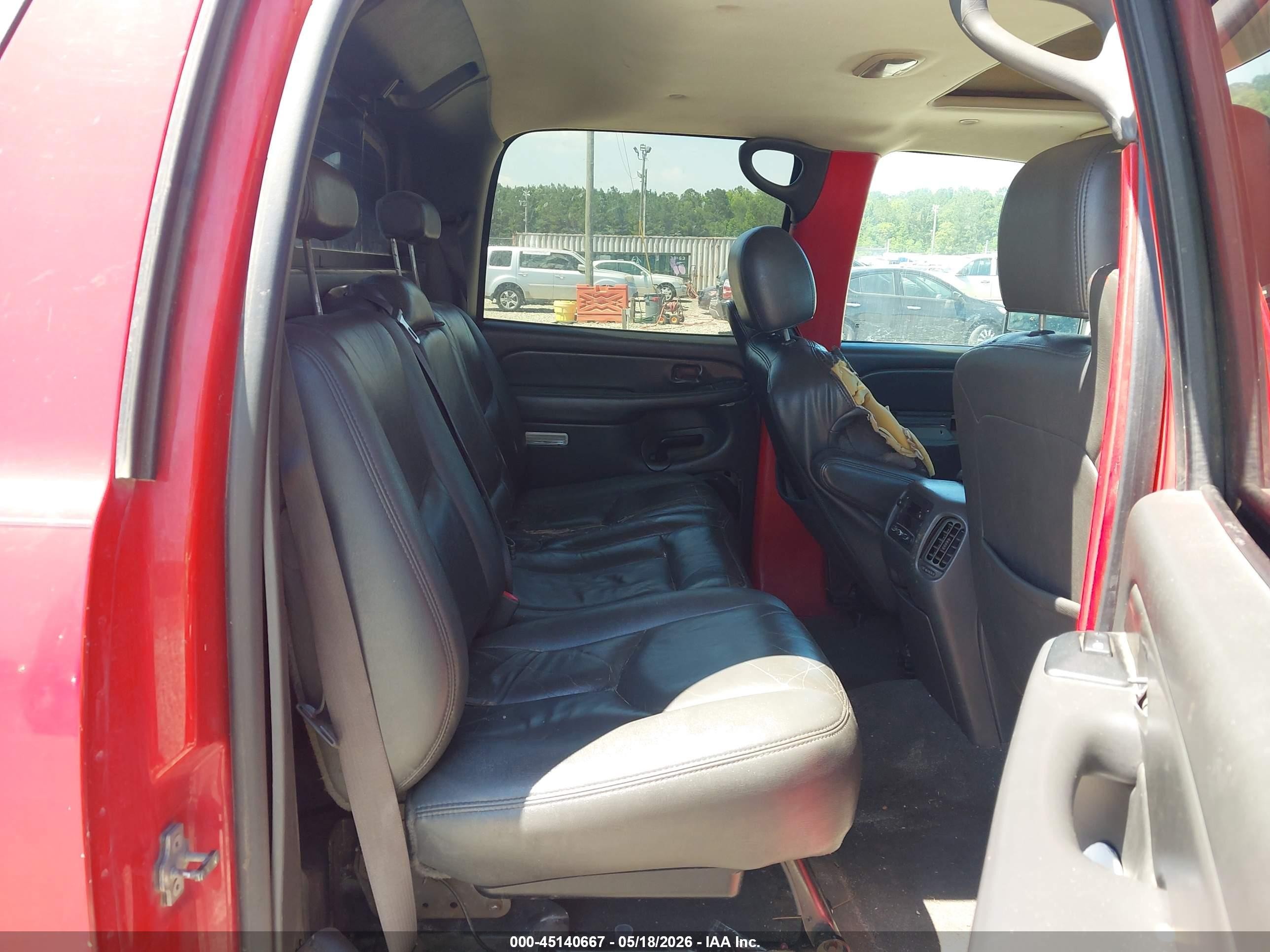 2004 Chevrolet Avalanche 1500   Red vin: 3GNEK12T94G182979
