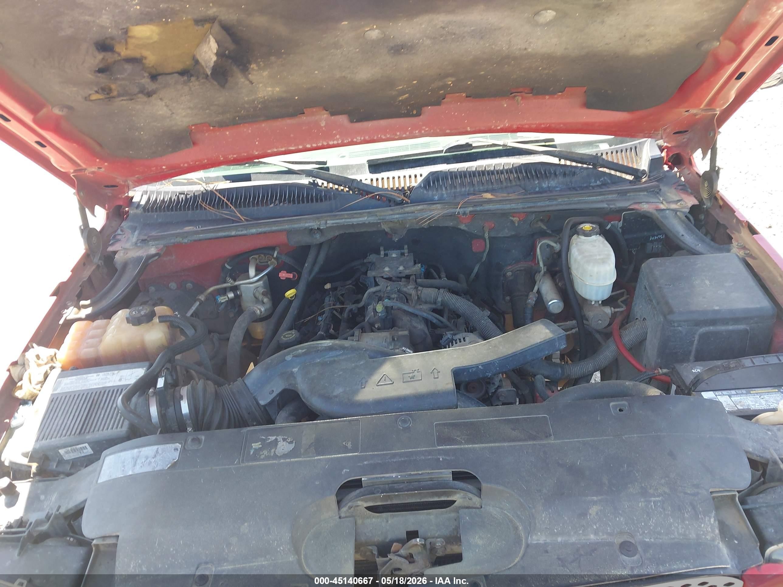 2004 Chevrolet Avalanche 1500   Red vin: 3GNEK12T94G182979
