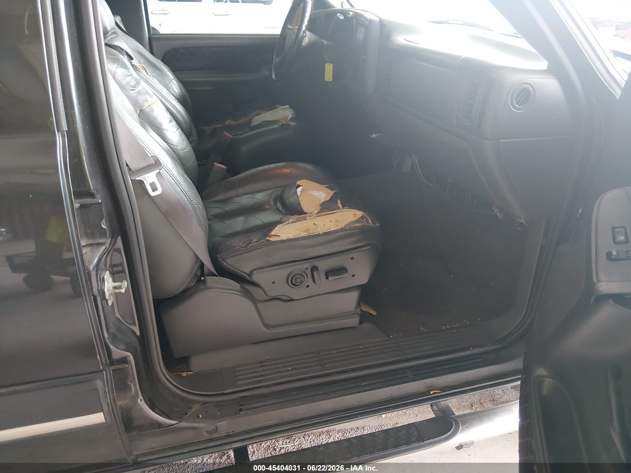 2004 Chevrolet Avalanche 1500   Черный vin: 3GNEK12T94G279082