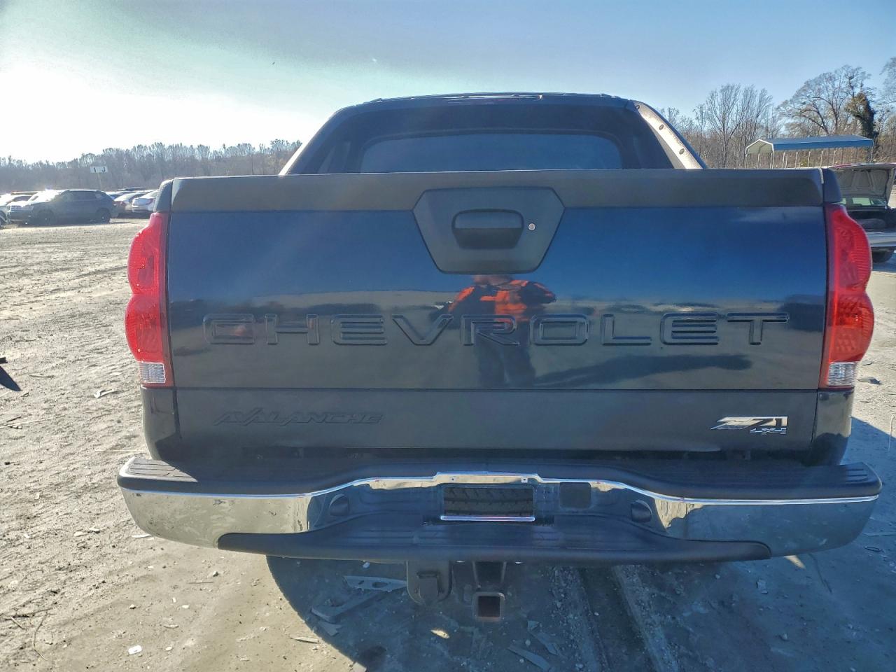 2004 Chevrolet Avalanche K1500 Blue vin: 3GNEK12TX4G255406