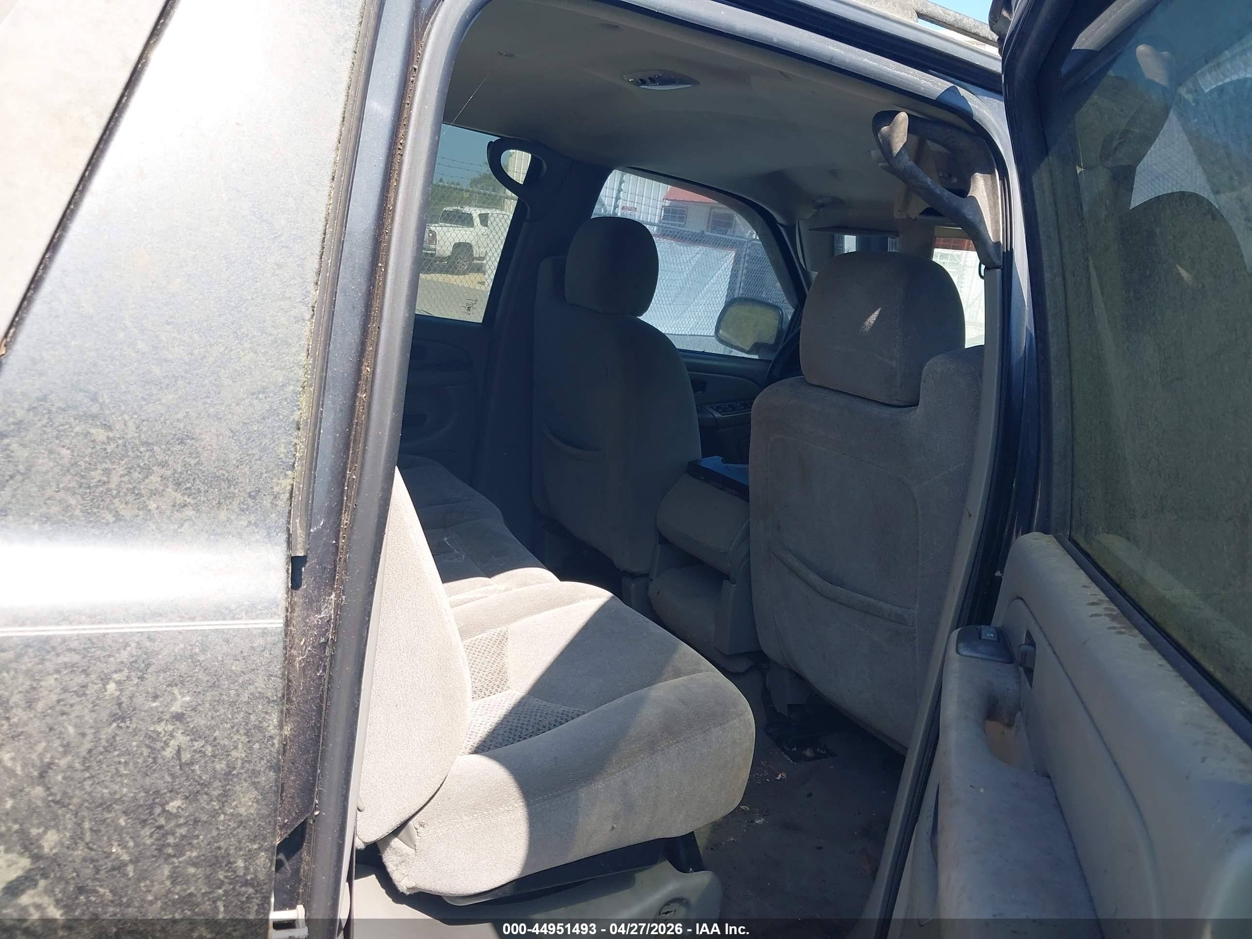 2005 Chevrolet Avalanche 1500 Z71 Серый vin: 3GNEK12Z05G194055