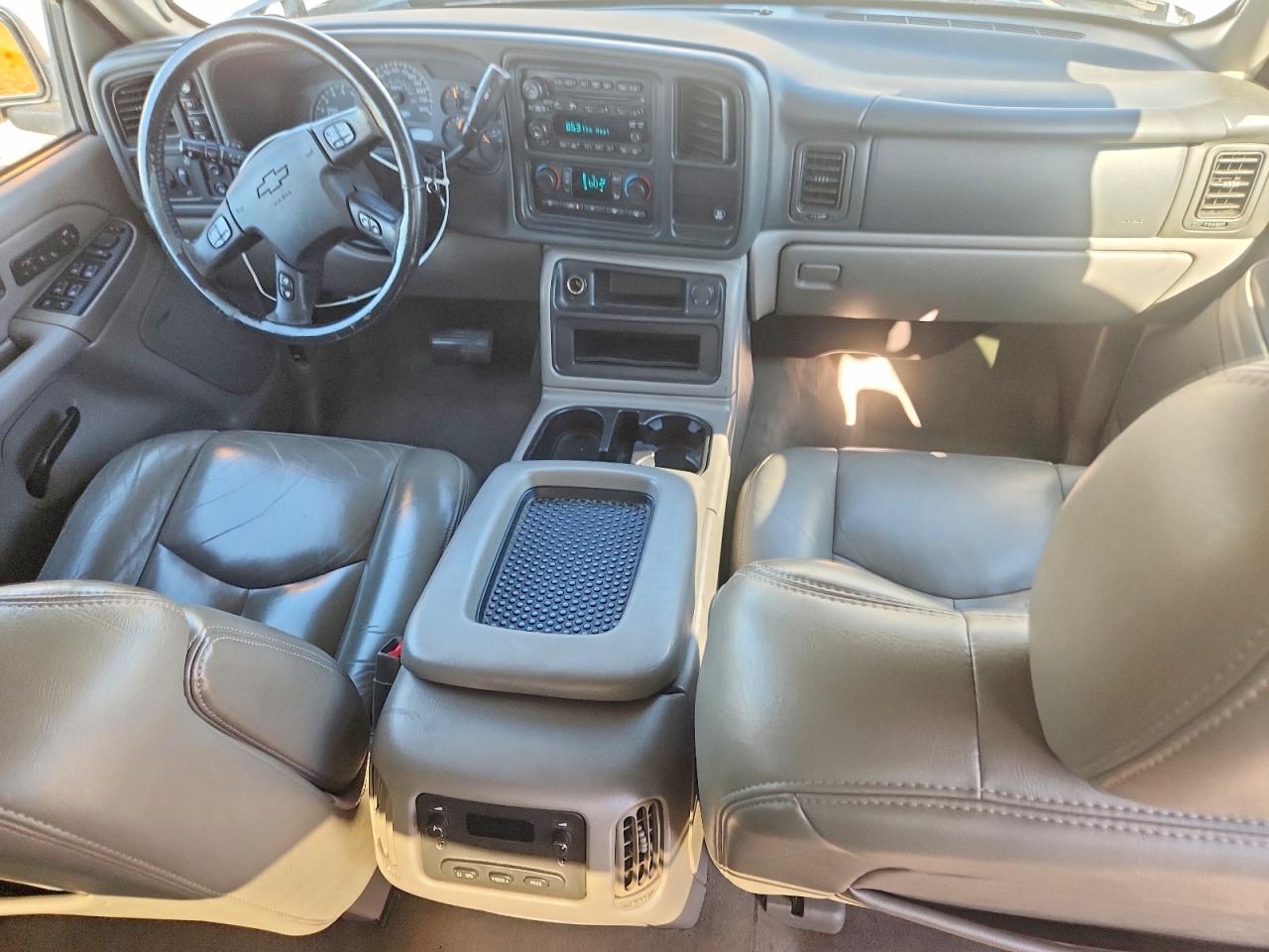 2005 Chevrolet Avalanche K1500 Silver vin: 3GNEK12Z05G225191