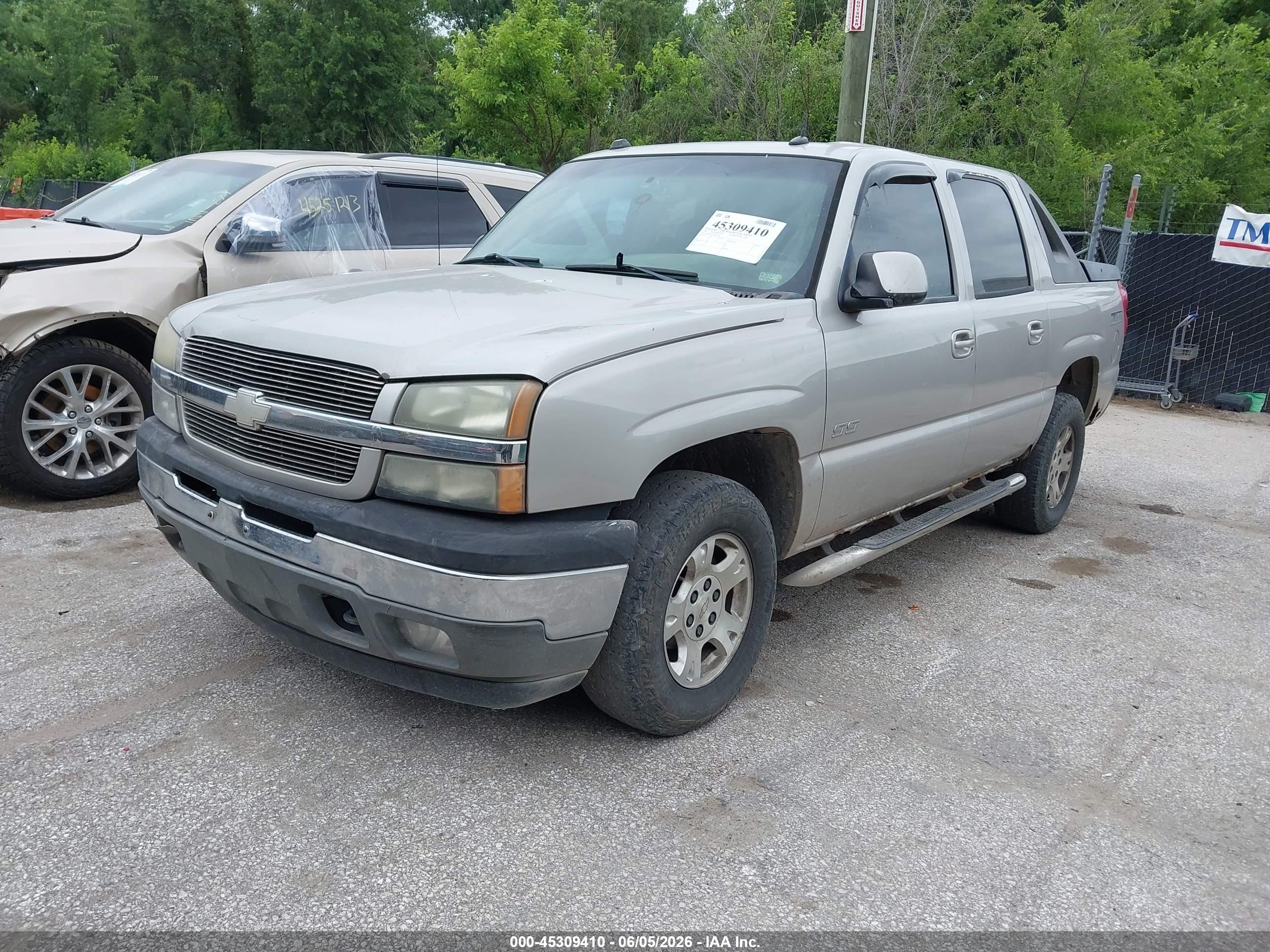 2005 Chevrolet Avalanche 1500 Z71 Beige vin: 3GNEK12Z05G263326