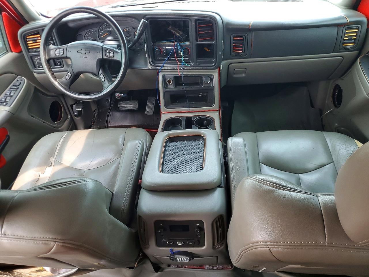 2005 Chevrolet Avalanche K1500 Red vin: 3GNEK12Z15G130445