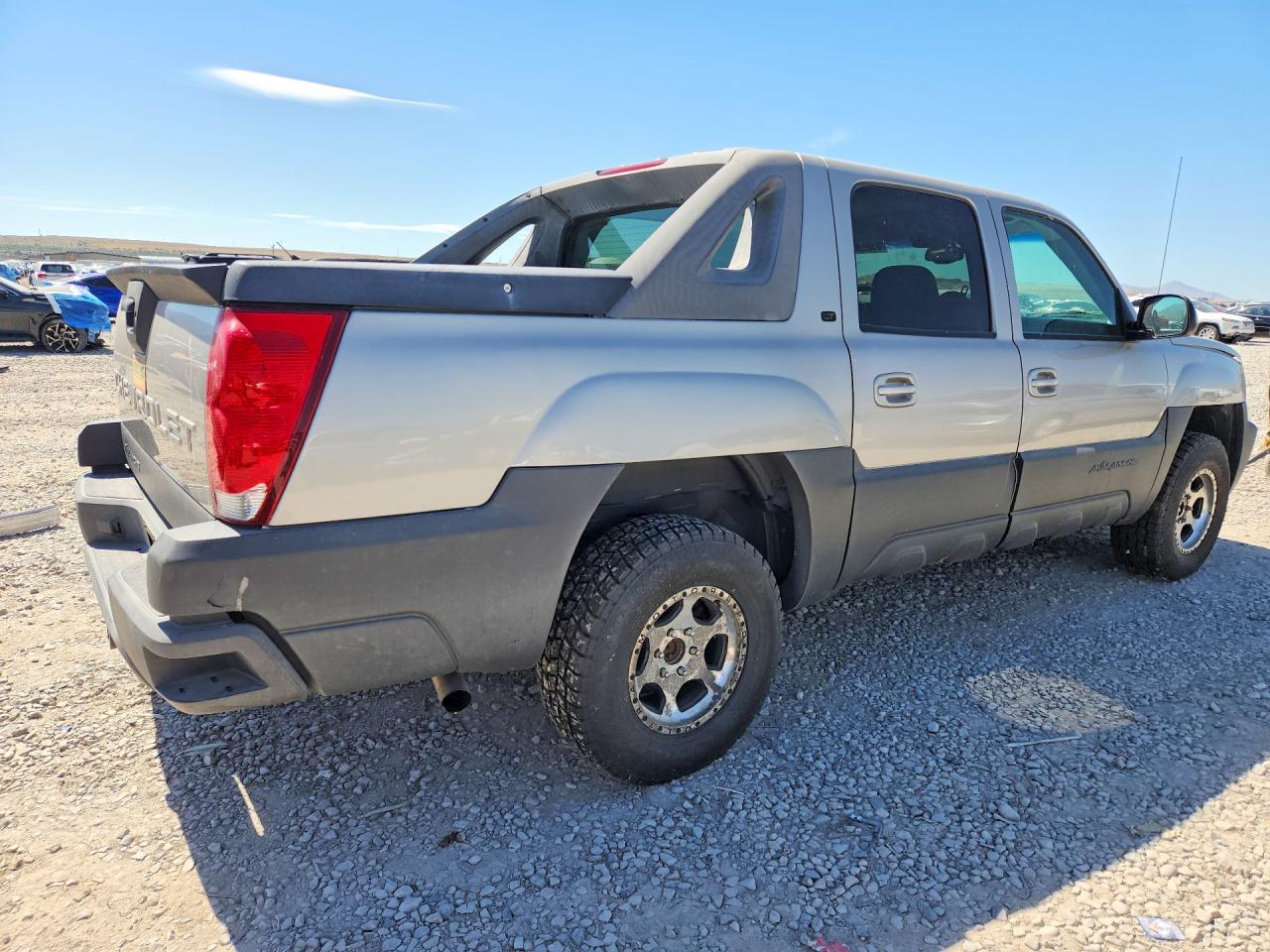 2005 Chevrolet Avalanche K1500 Gold vin: 3GNEK12Z15G192461