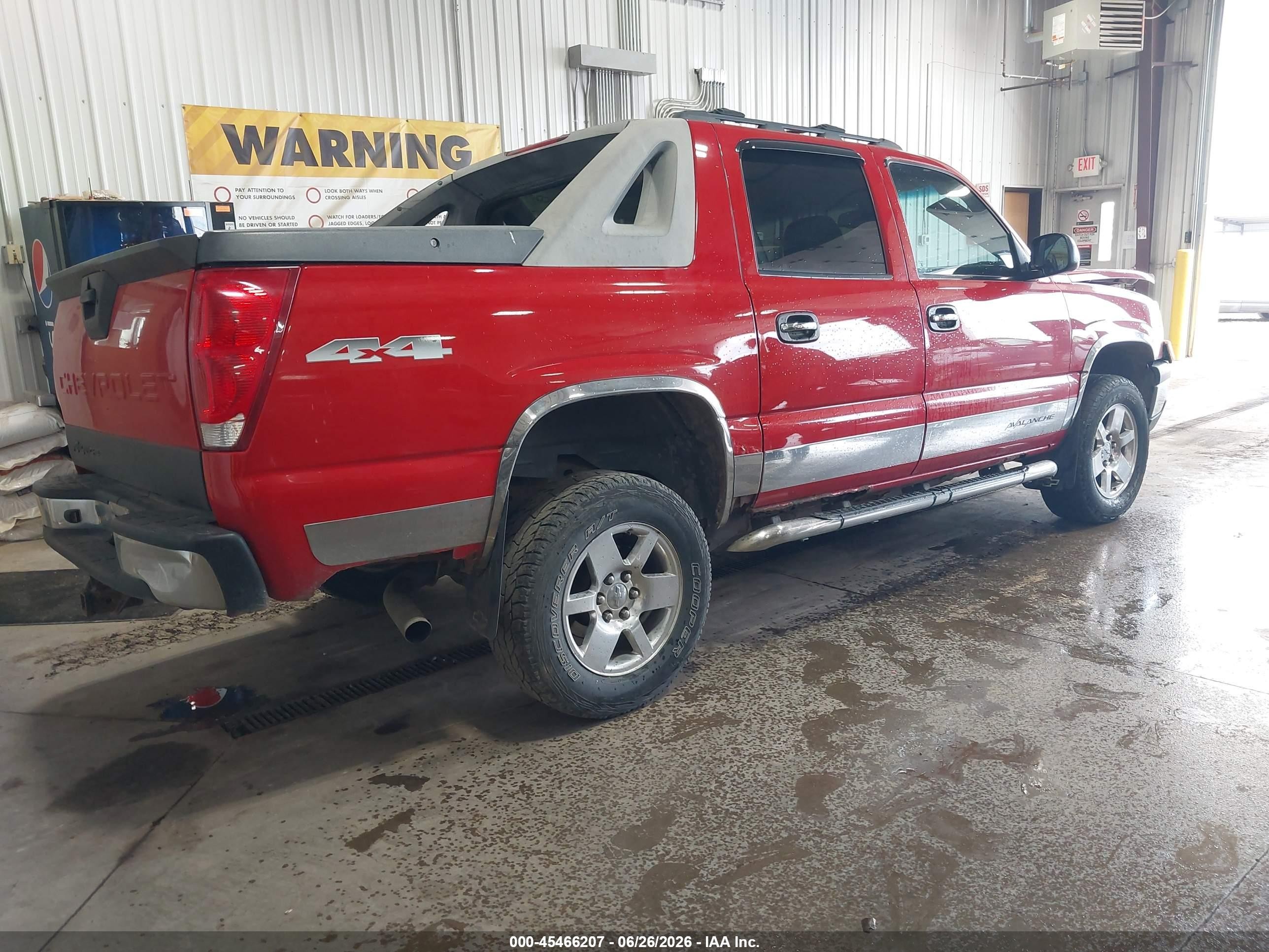 2005 Chevrolet Avalanche 1500 Ls Красный vin: 3GNEK12Z35G195345