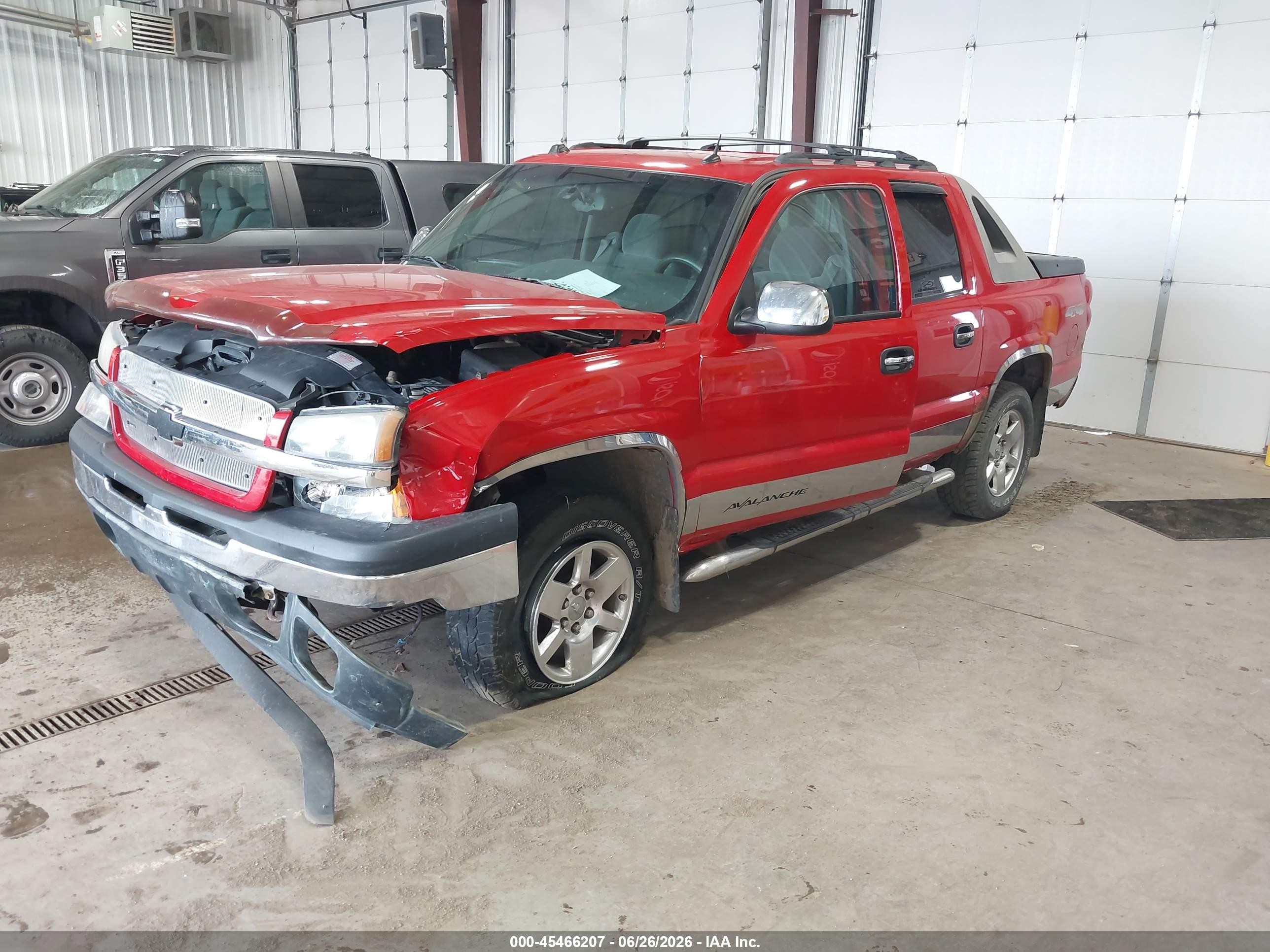 2005 Chevrolet Avalanche 1500 Ls Красный vin: 3GNEK12Z35G195345