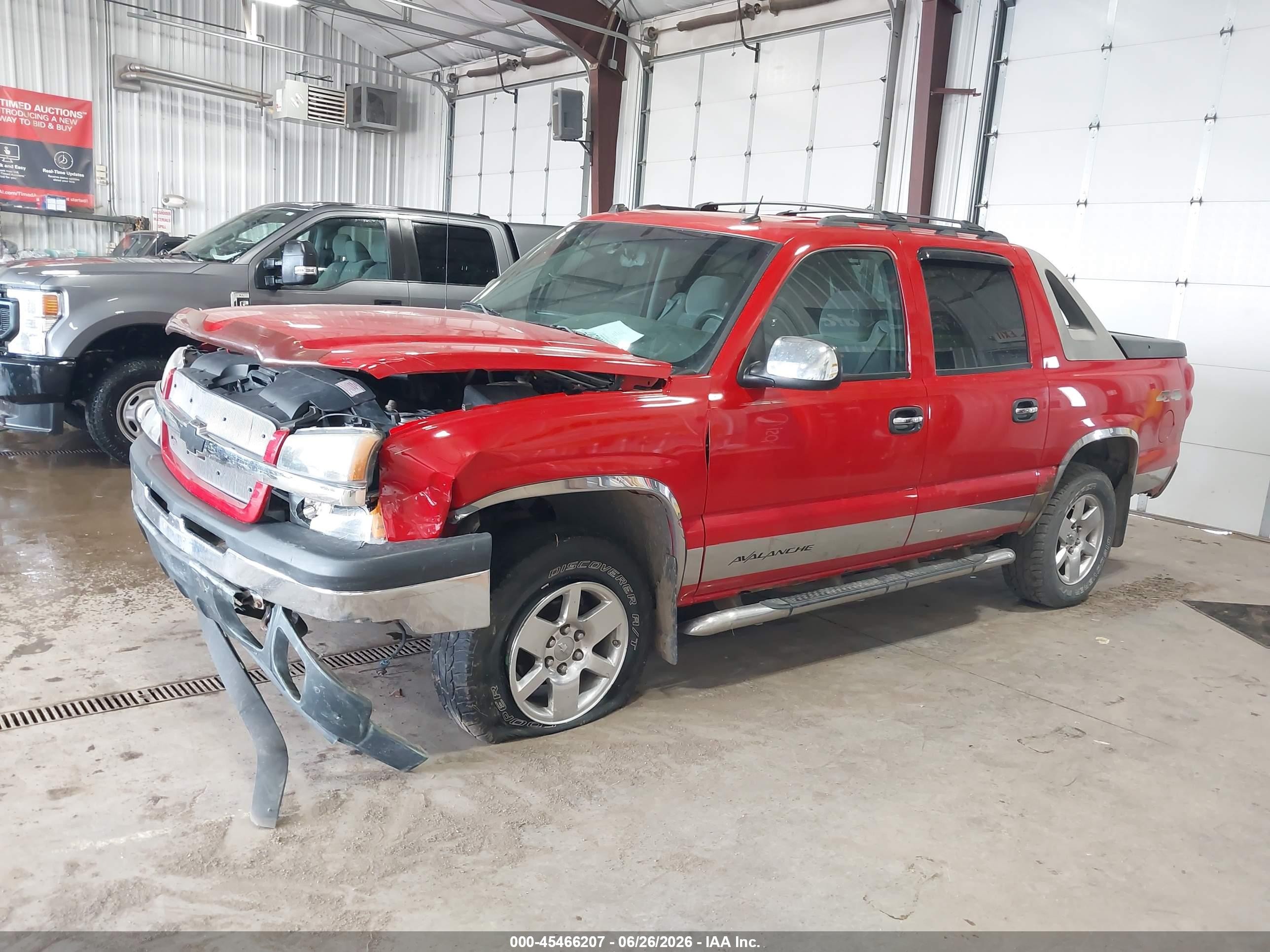 2005 Chevrolet Avalanche 1500 Ls Красный vin: 3GNEK12Z35G195345