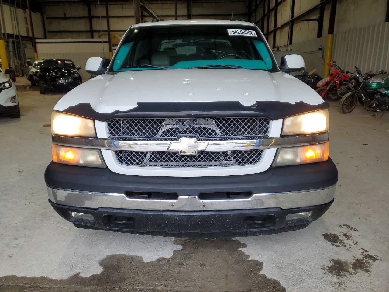2005 Chevrolet Avalanche K1500 White vin: 3GNEK12Z45G100100