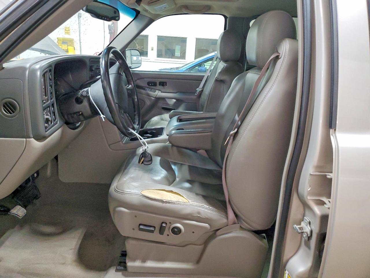 2005 Chevrolet Avalanche K1500 Gray vin: 3GNEK12Z55G233741