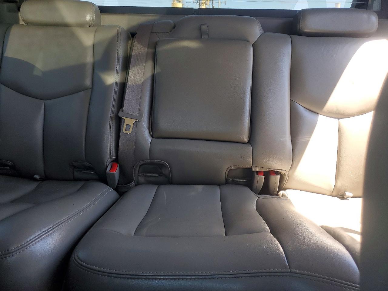 2005 Chevrolet Avalanche K1500 Black vin: 3GNEK12Z65G271172
