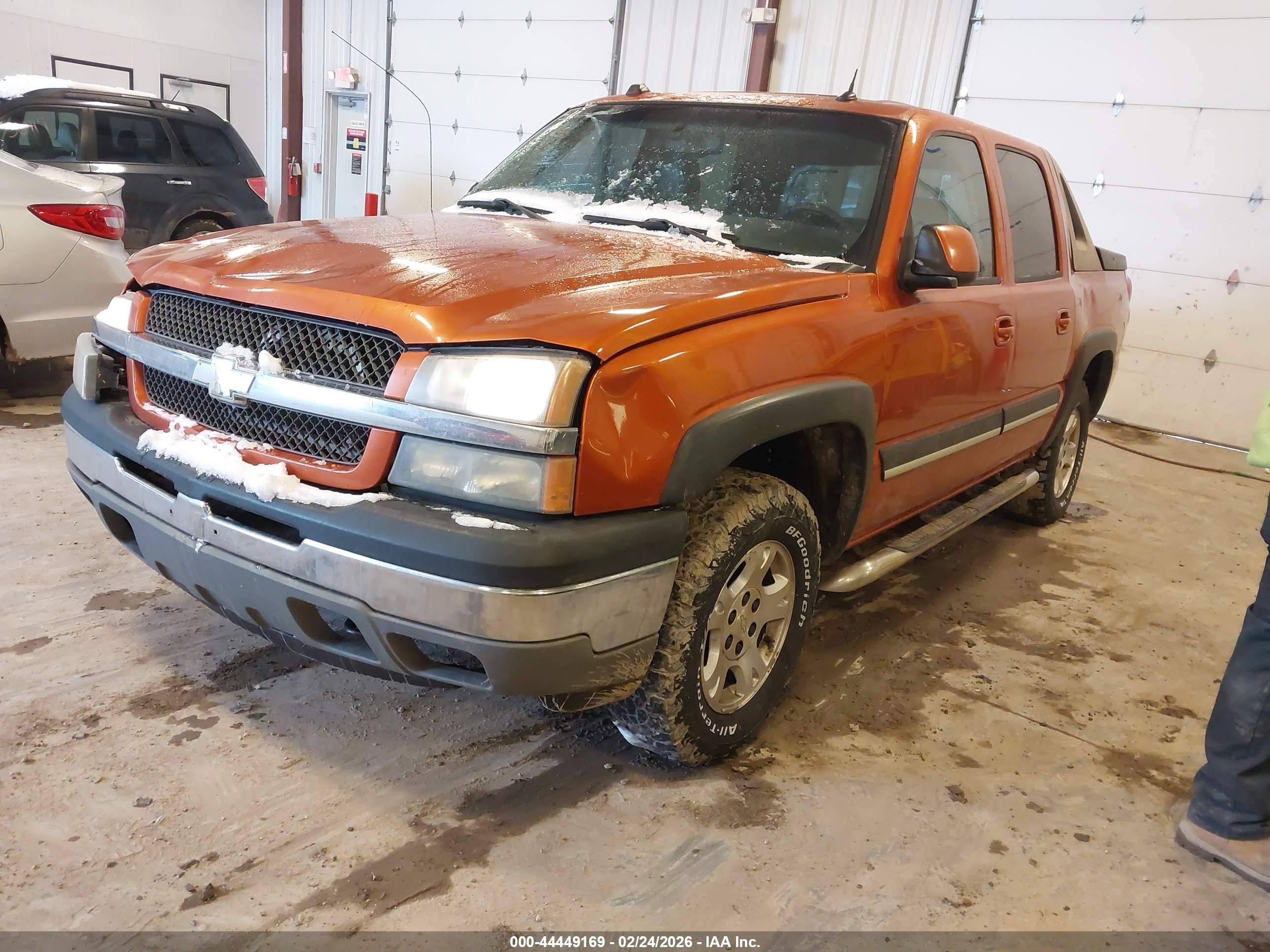 2005 Chevrolet Avalanche 1500 Z71 Orange vin: 3GNEK12Z75G287851