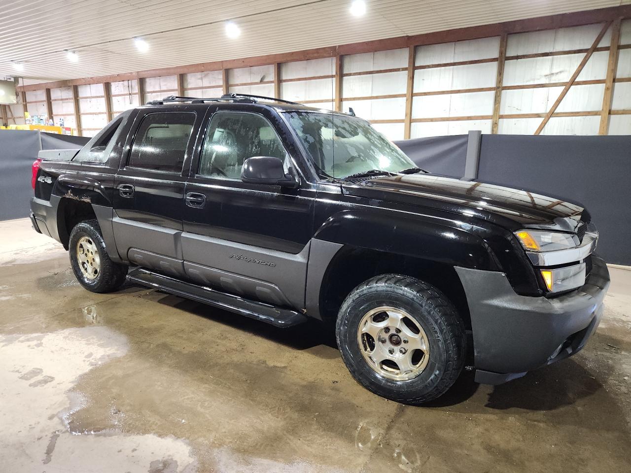 2006 Chevrolet Avalanche K1500 Black vin: 3GNEK12Z76G104787 Damage: Right Qtr Panel, Rust, 9 To 10 Inches