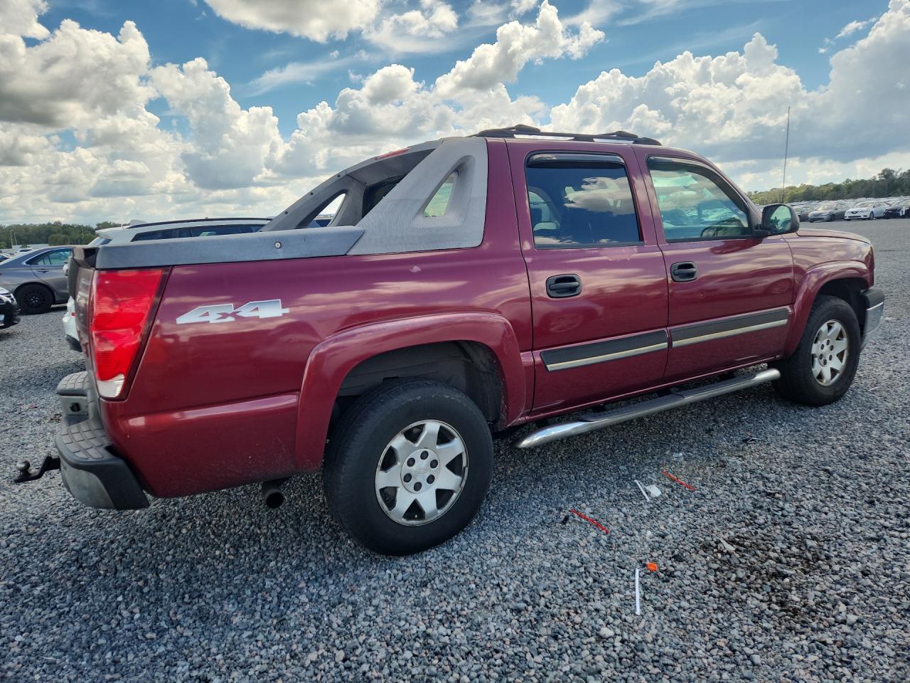 2005 Chevrolet Avalanche K1500 Maroon vin: 3GNEK12Z95G144982