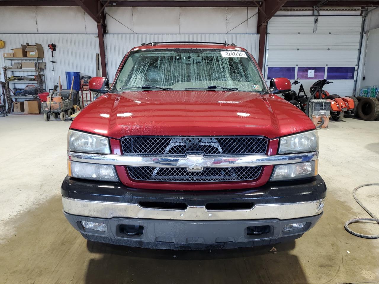 2005 Chevrolet Avalanche K1500 Бордовый vin: 3GNEK12Z95G150233 Damage: Left Head Lamp, Faded, Repair Required