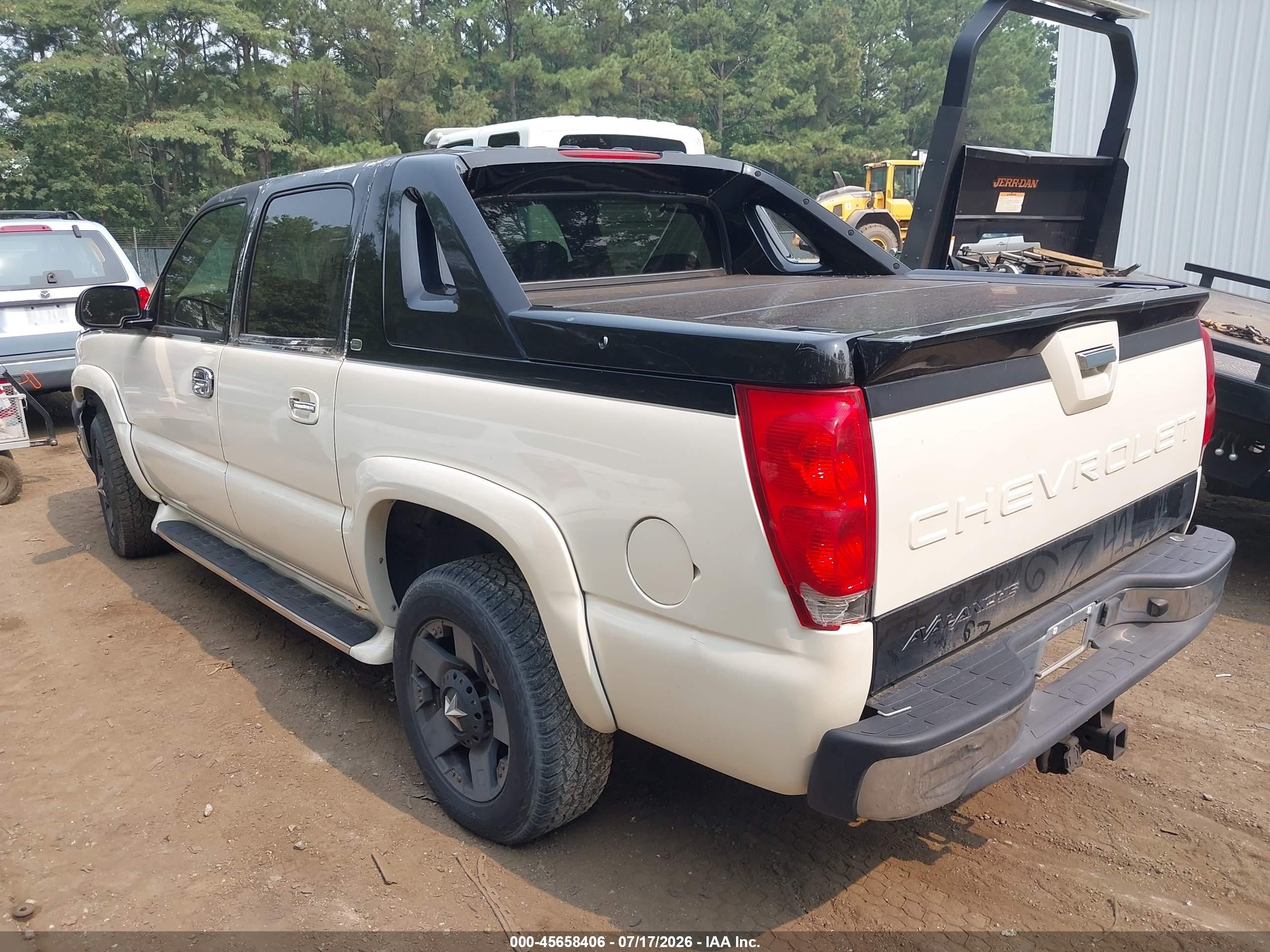 2005 Chevrolet Avalanche 1500 Z71 Cream vin: 3GNEK12Z95G185855