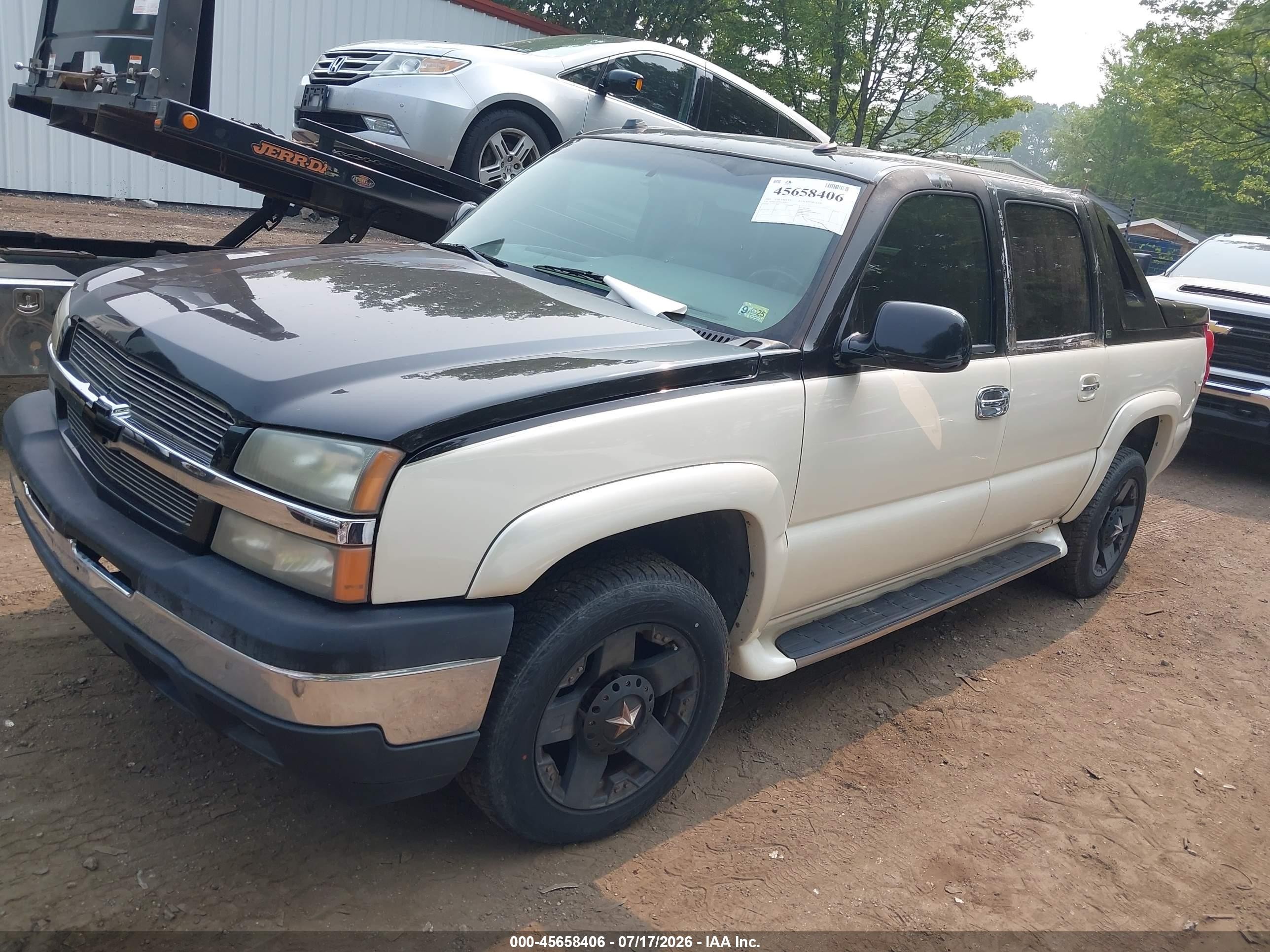 2005 Chevrolet Avalanche 1500 Z71 Cream vin: 3GNEK12Z95G185855
