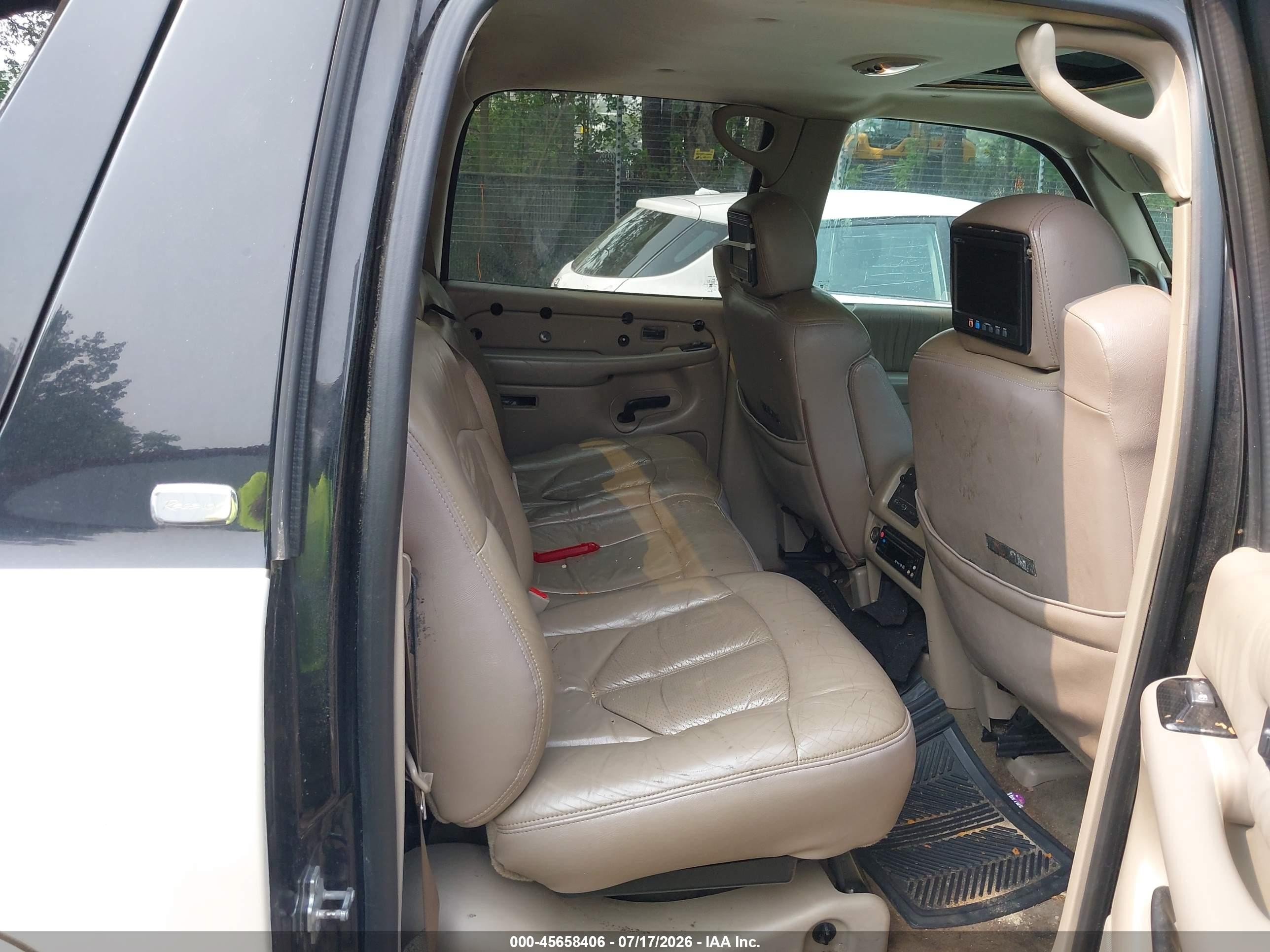 2005 Chevrolet Avalanche 1500 Z71 Cream vin: 3GNEK12Z95G185855