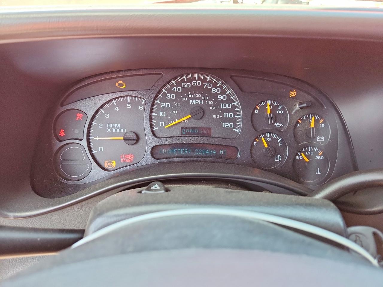 2005 Chevrolet Avalanche K1500 Red vin: 3GNEK12Z95G282165