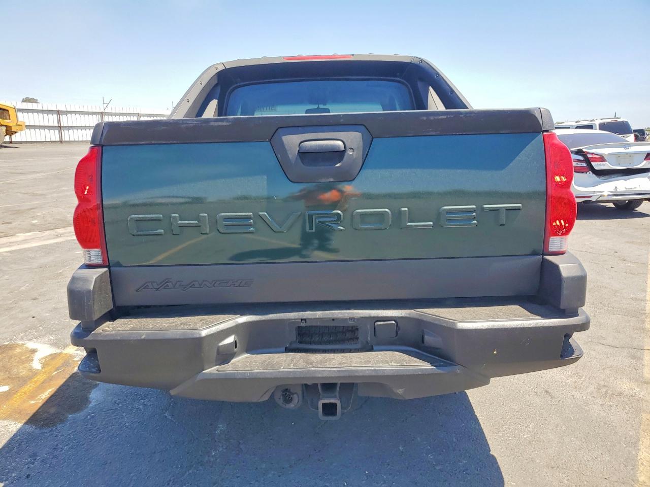 2002 Chevrolet Avalanche K1500 Green vin: 3GNEK13T02G111990